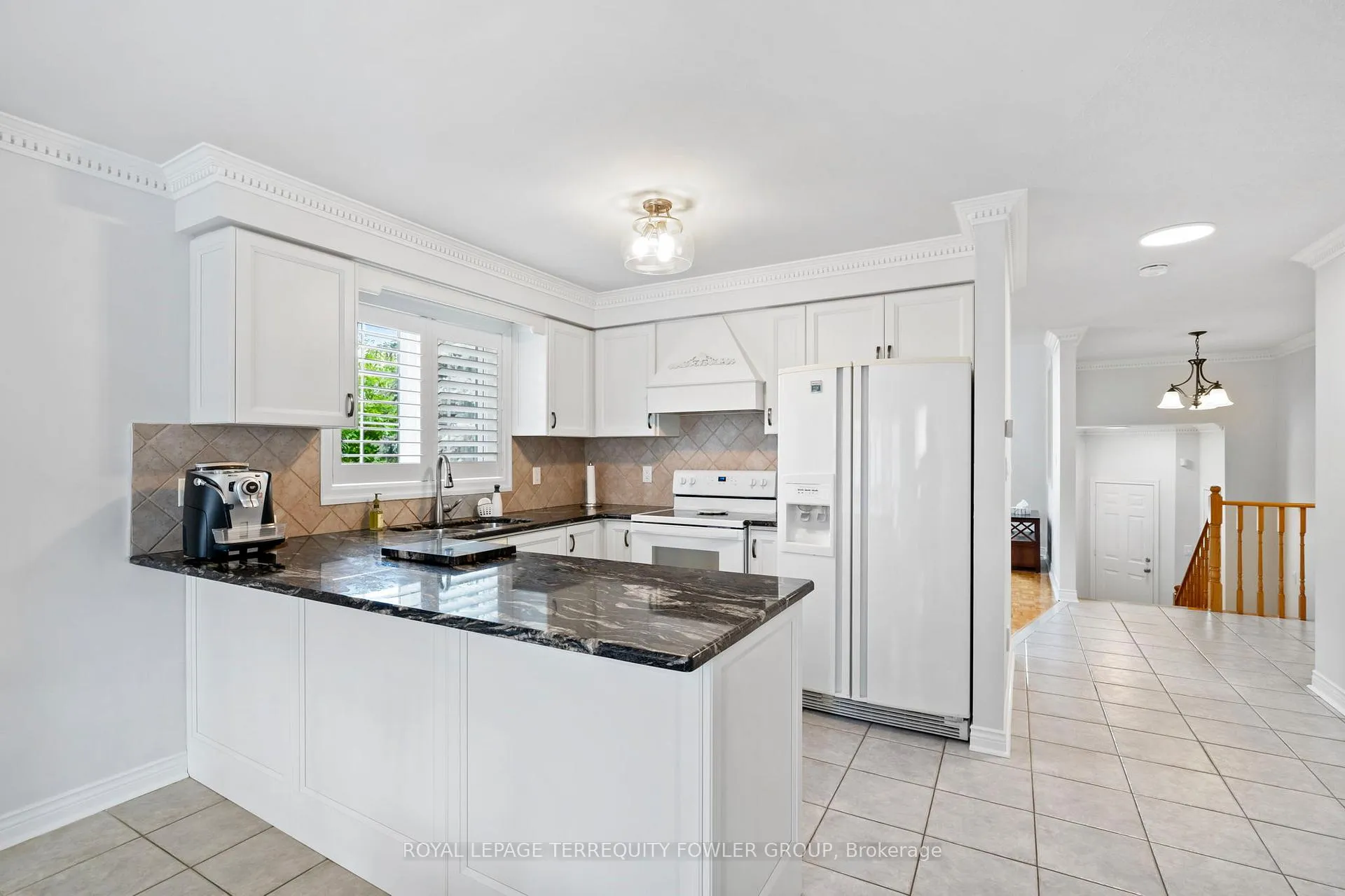Photo 5 of 13 Liptay Avenue, Caledon, Bolton East — HOMEH