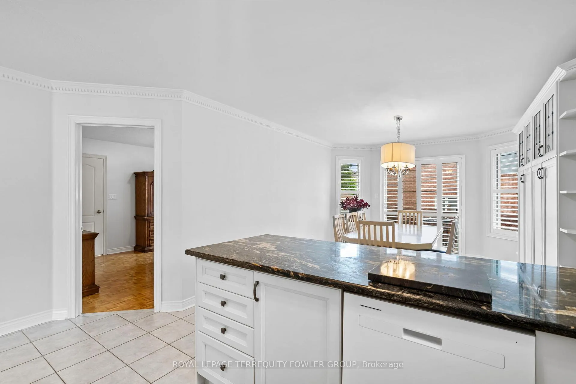 Photo 8 of 13 Liptay Avenue, Caledon, Bolton East — HOMEH