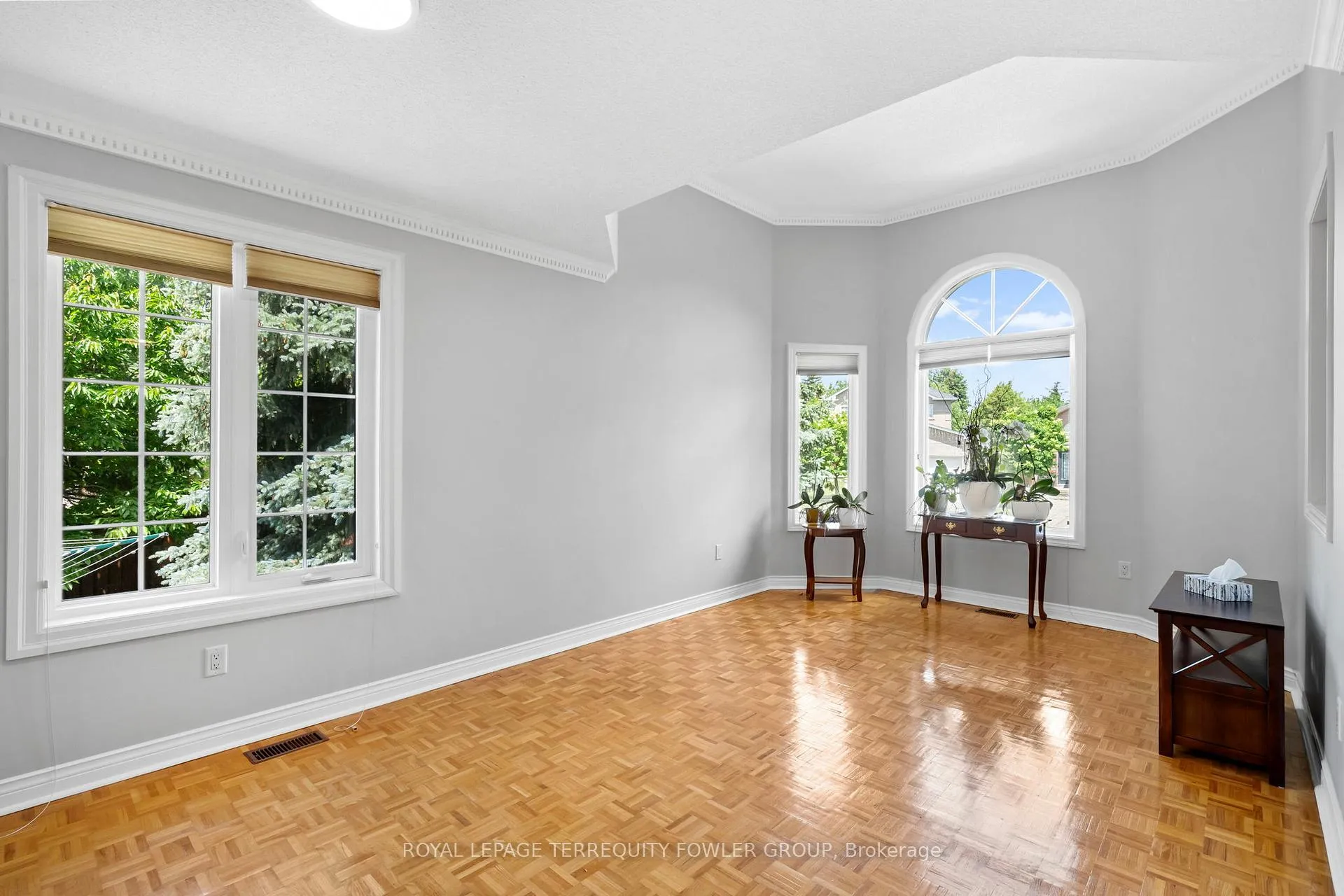 Photo 14 of 13 Liptay Avenue, Caledon, Bolton East — HOMEH