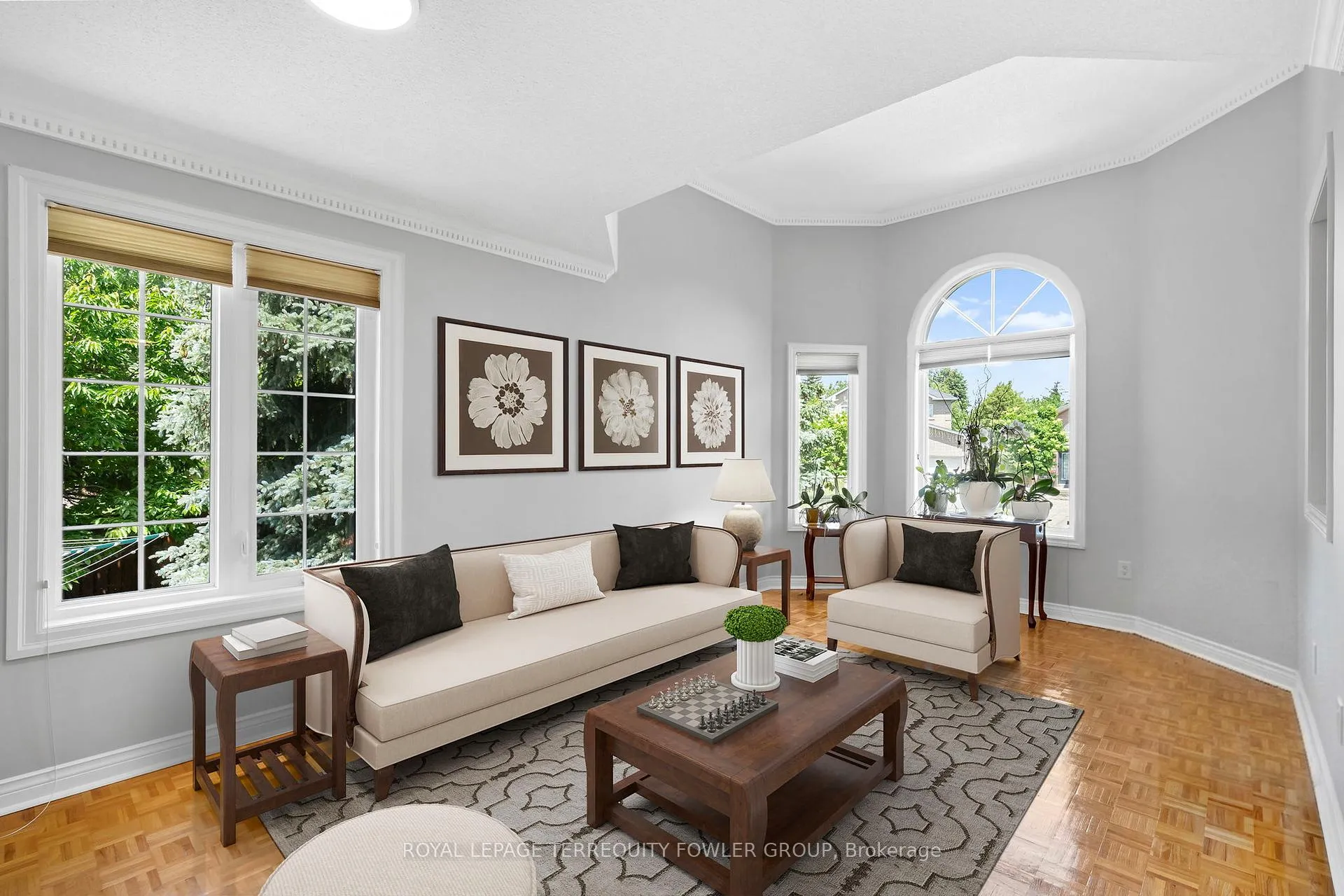 Photo 15 of 13 Liptay Avenue, Caledon, Bolton East — HOMEH
