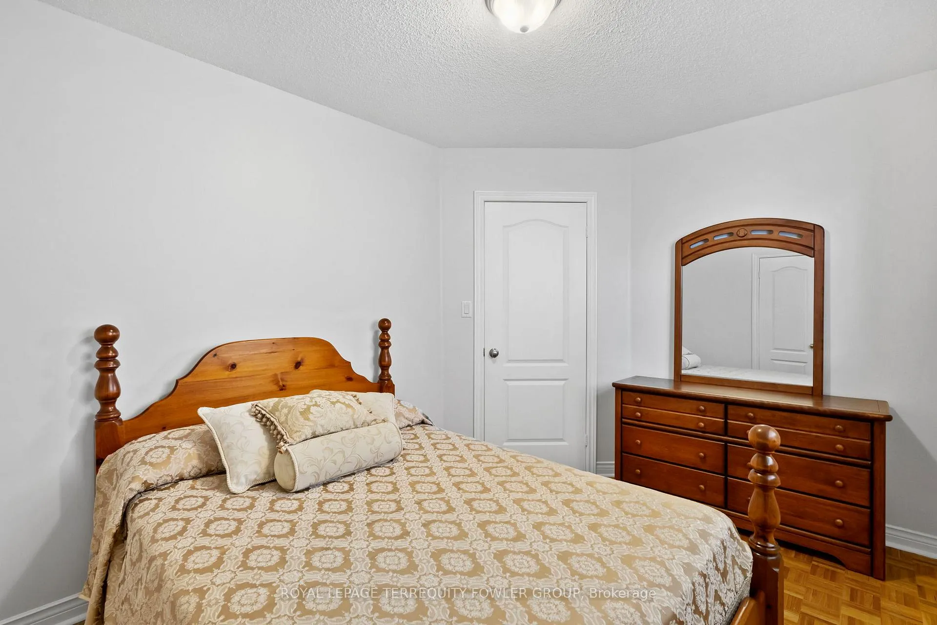 Photo 22 of 13 Liptay Avenue, Caledon, Bolton East — HOMEH