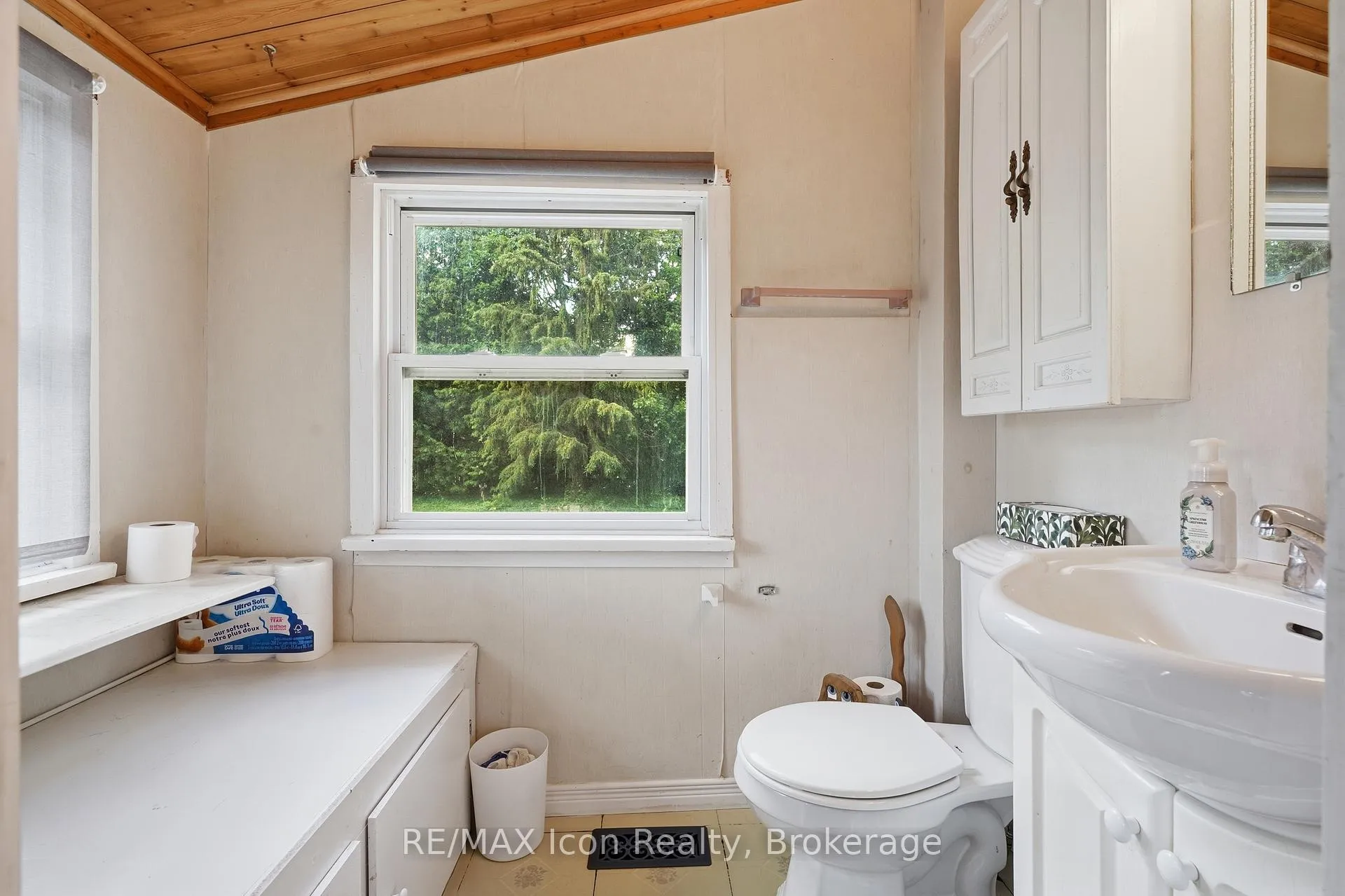 Photo 69 of 7239 Wellington Rd 21, Centre Wellington, Rural Centre Wellington West — HOMEH