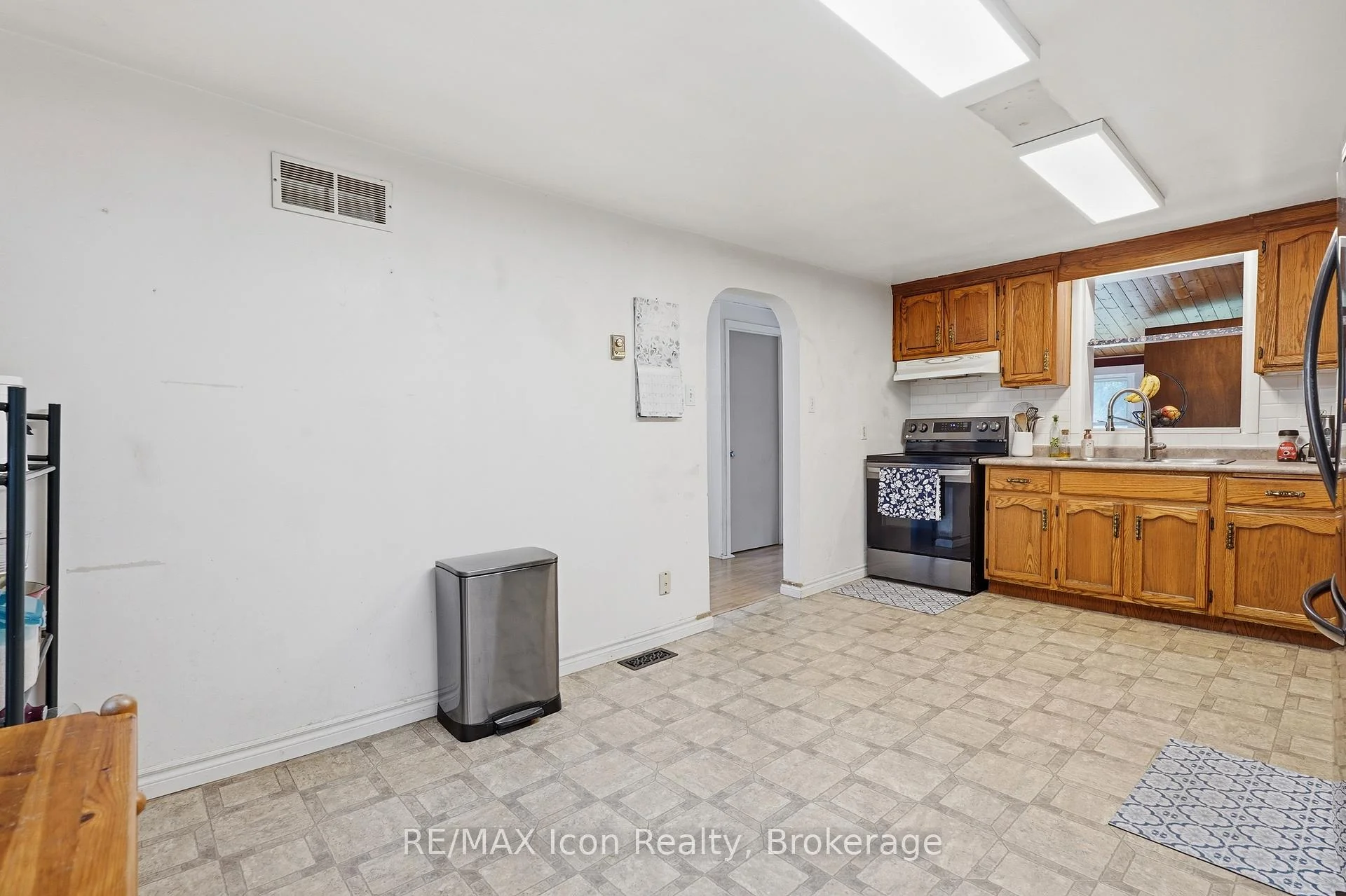 Photo 18 of 7239 Wellington Rd 21, Centre Wellington, Rural Centre Wellington West — HOMEH