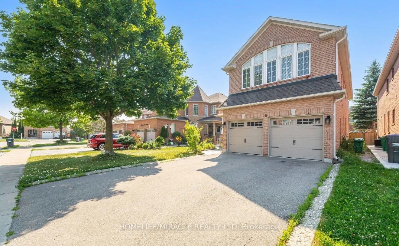 Photo 1 of 6 Baccarat Crescent, Brampton, Snelgrove — HOMEH