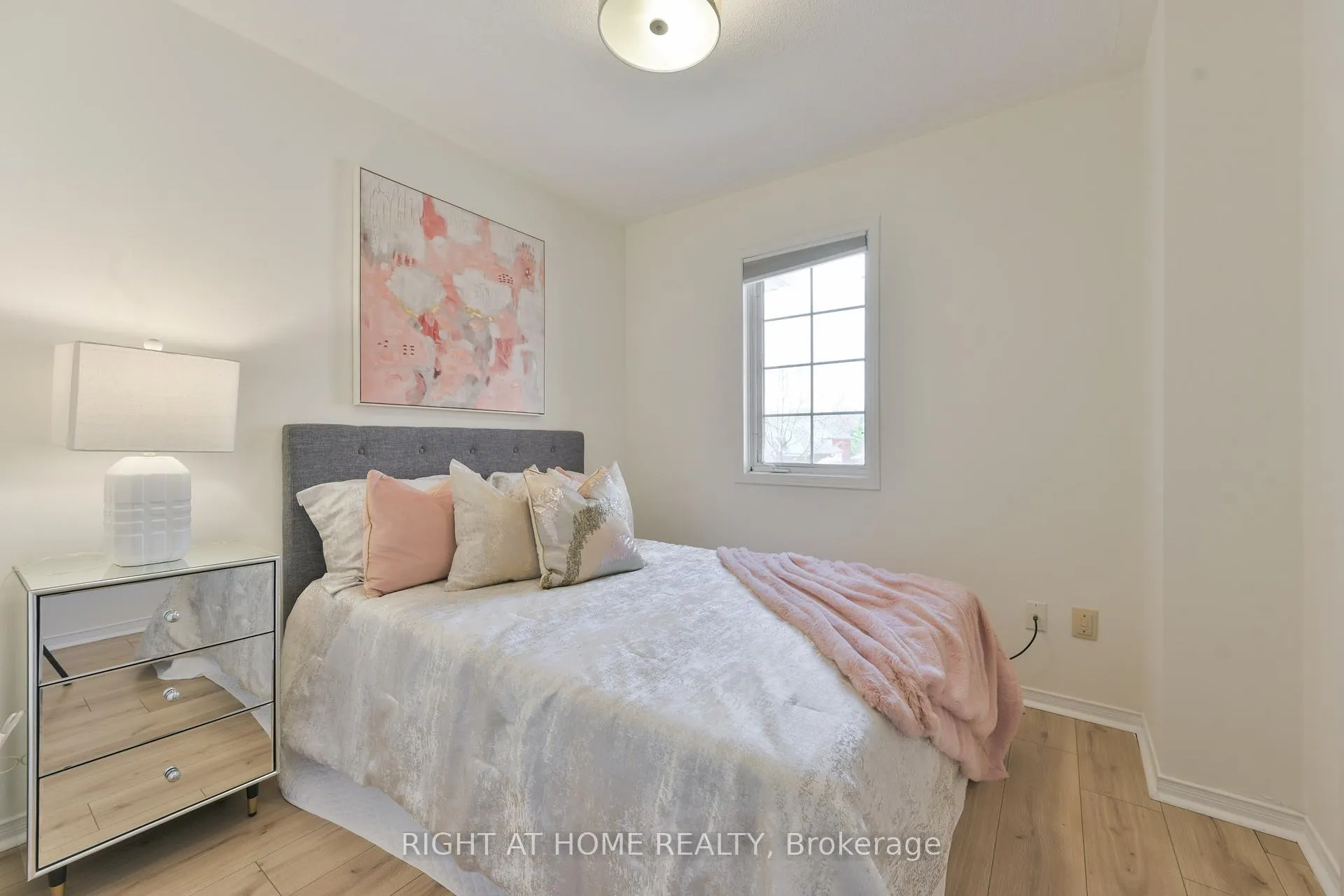 Photo 14 of 112 Creekwood Crescent, Whitby, Rolling Acres — HOMEH