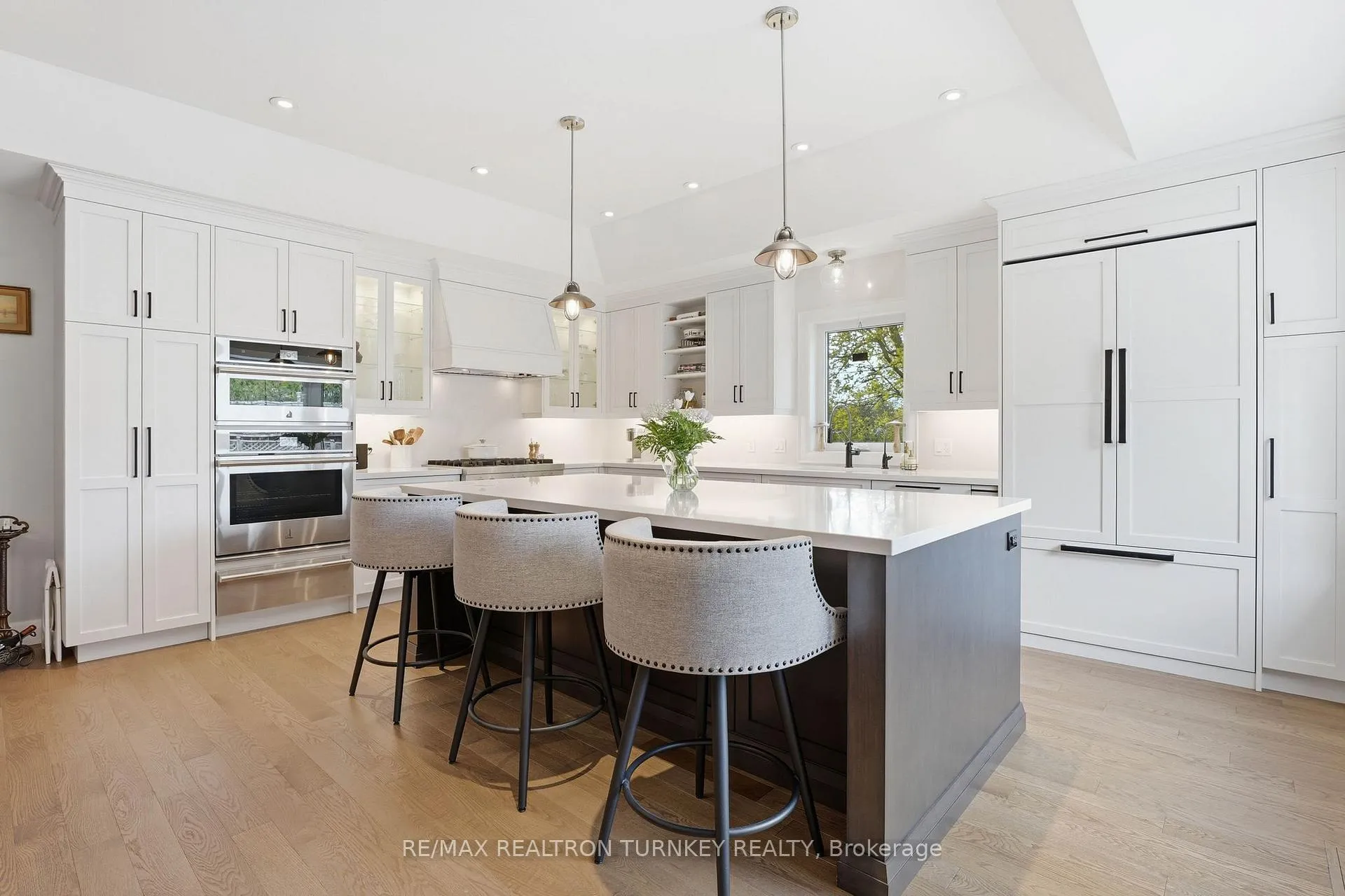 Photo 1 of 178 Parkview Crescent, Newmarket, Central Newmarket — HOMEH