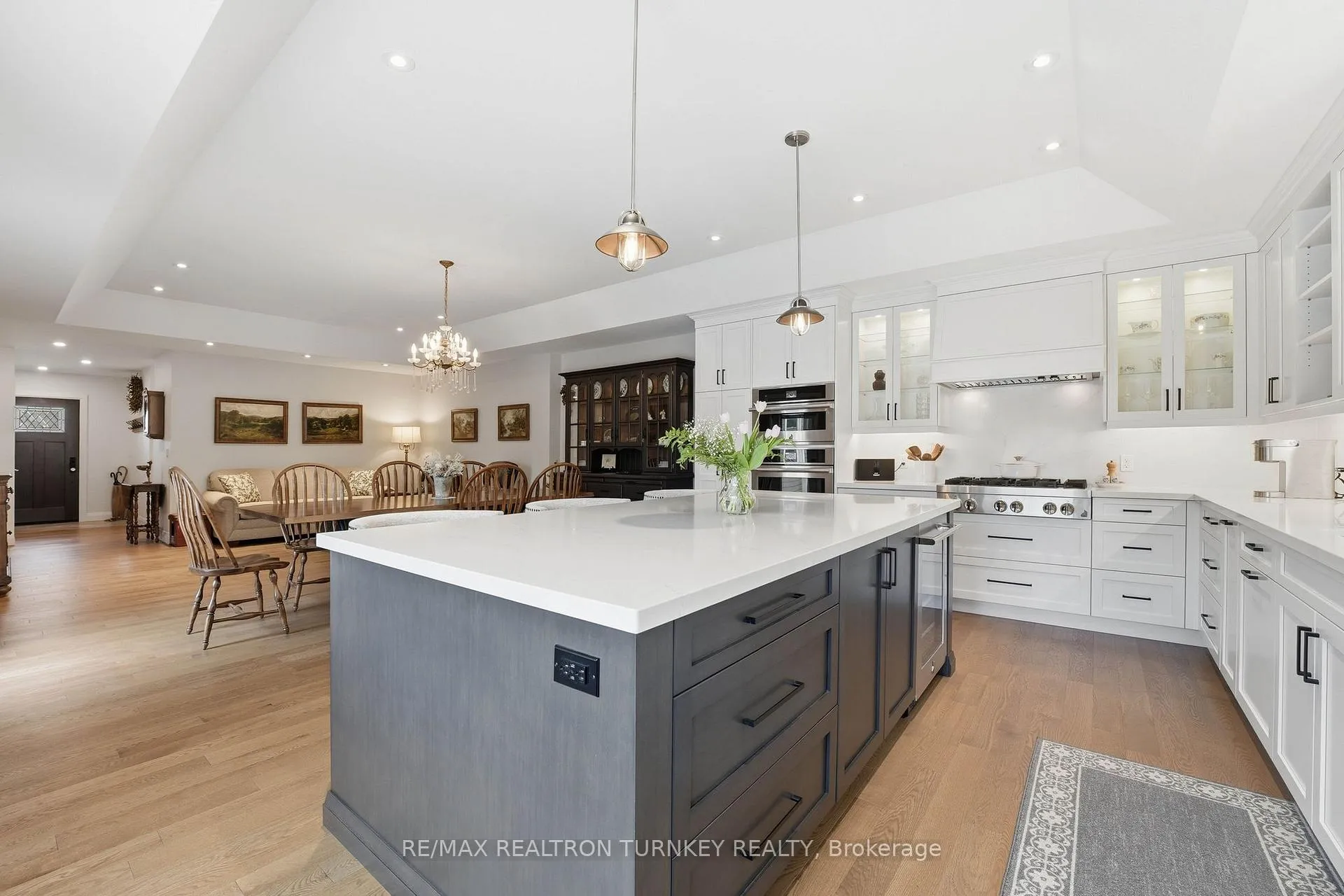Photo 5 of 178 Parkview Crescent, Newmarket, Central Newmarket — HOMEH