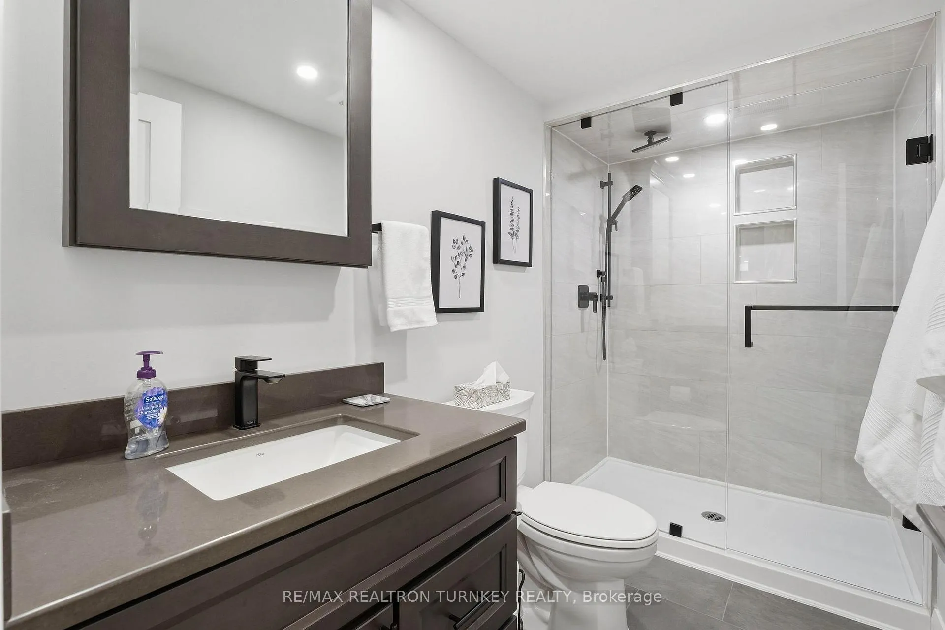 Photo 23 of 178 Parkview Crescent, Newmarket, Central Newmarket — HOMEH