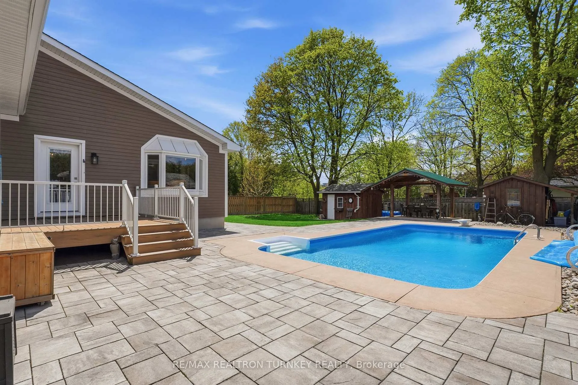 Photo 25 of 178 Parkview Crescent, Newmarket, Central Newmarket — HOMEH