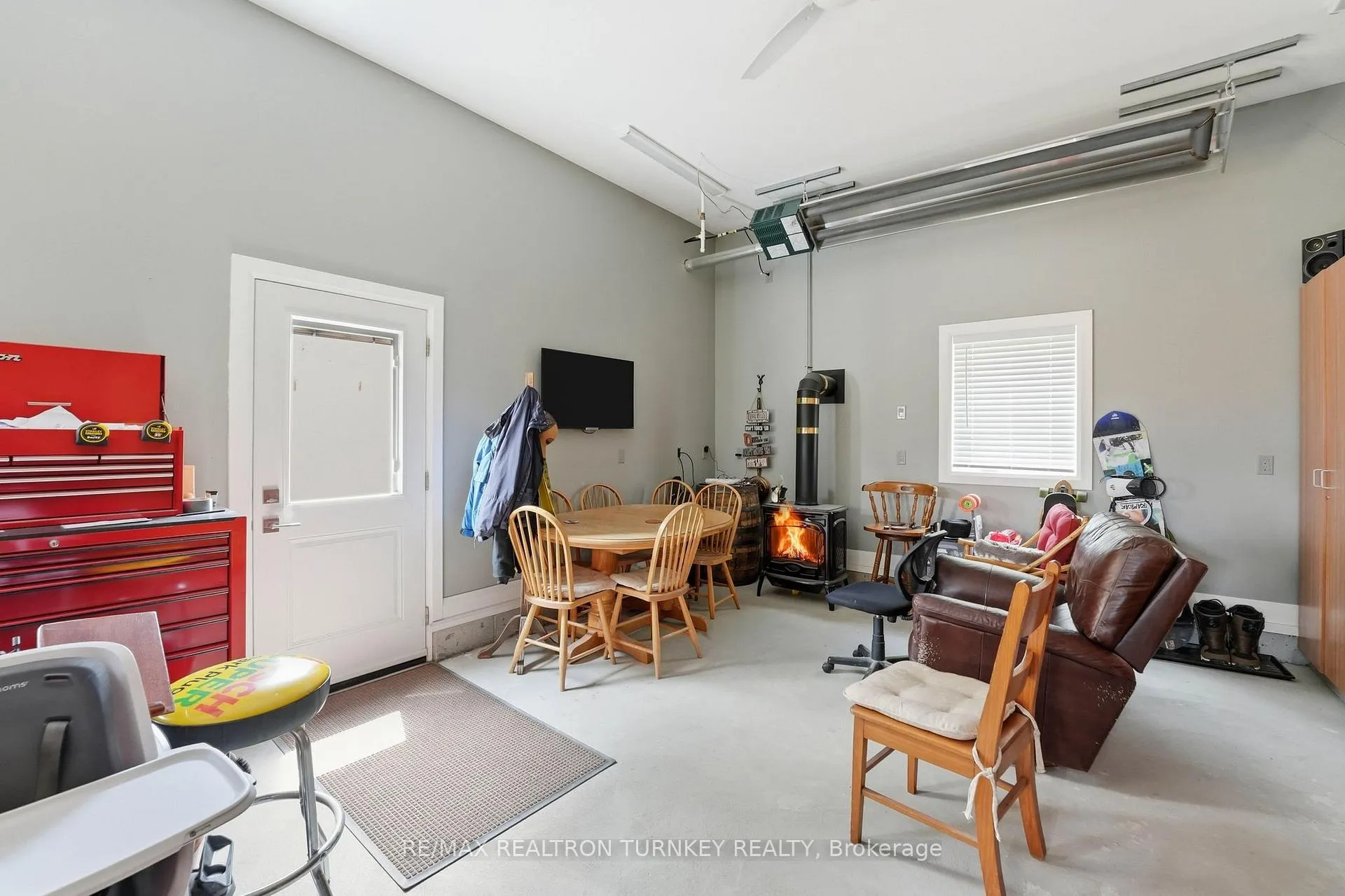 Photo 37 of 178 Parkview Crescent, Newmarket, Central Newmarket — HOMEH