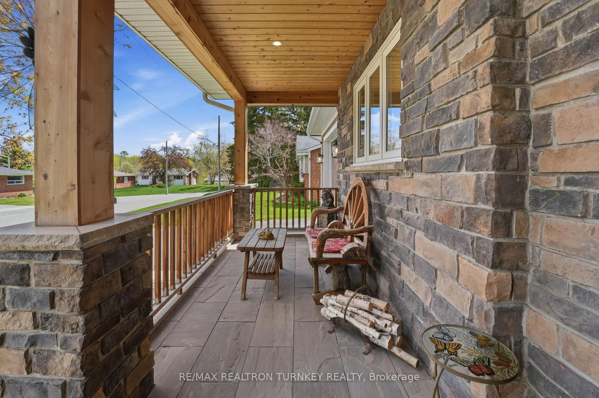 Photo 44 of 178 Parkview Crescent, Newmarket, Central Newmarket — HOMEH