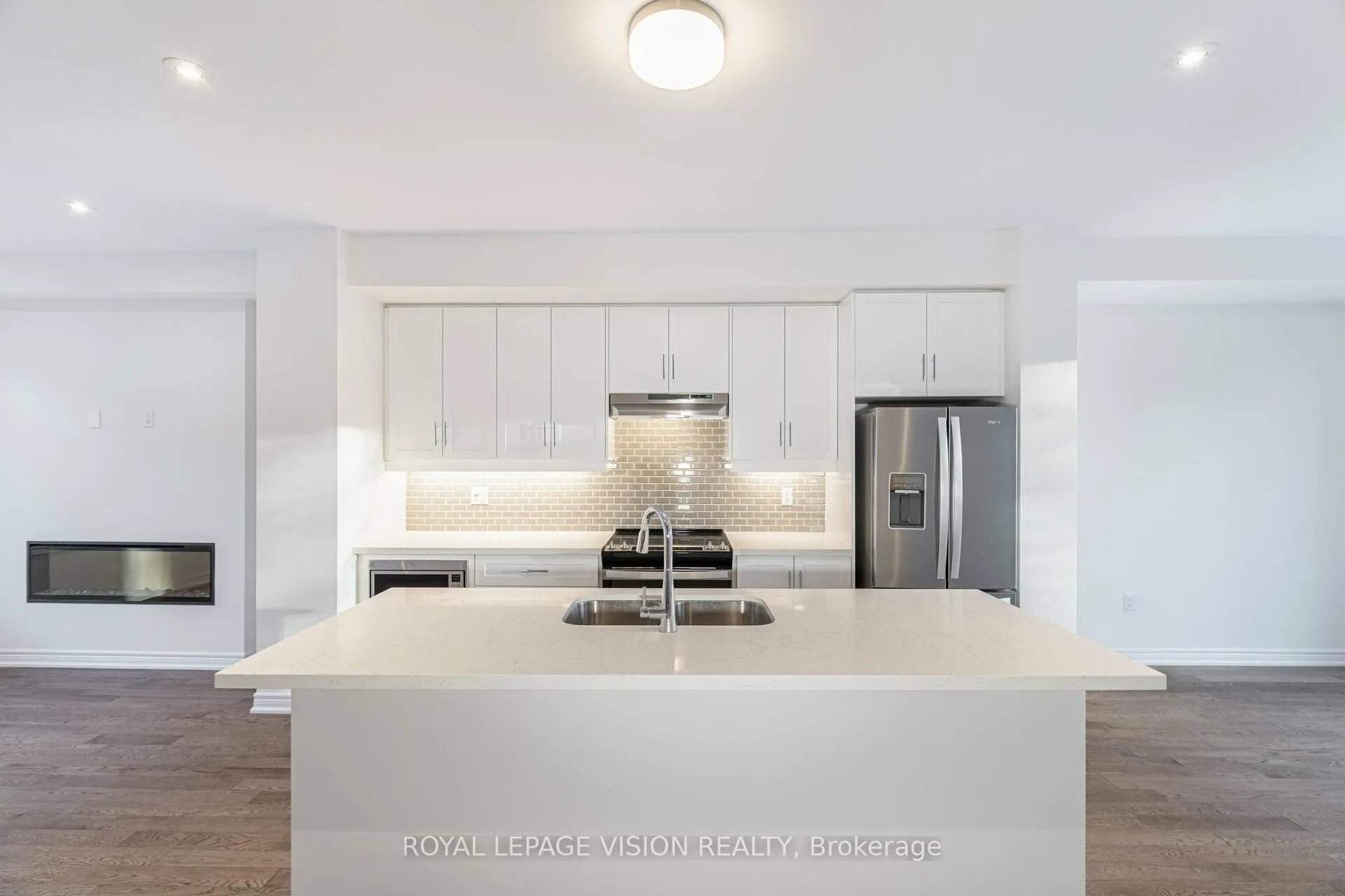 Photo 6 of 50 Folcroft Street, Brampton, Credit Valley — HOMEH