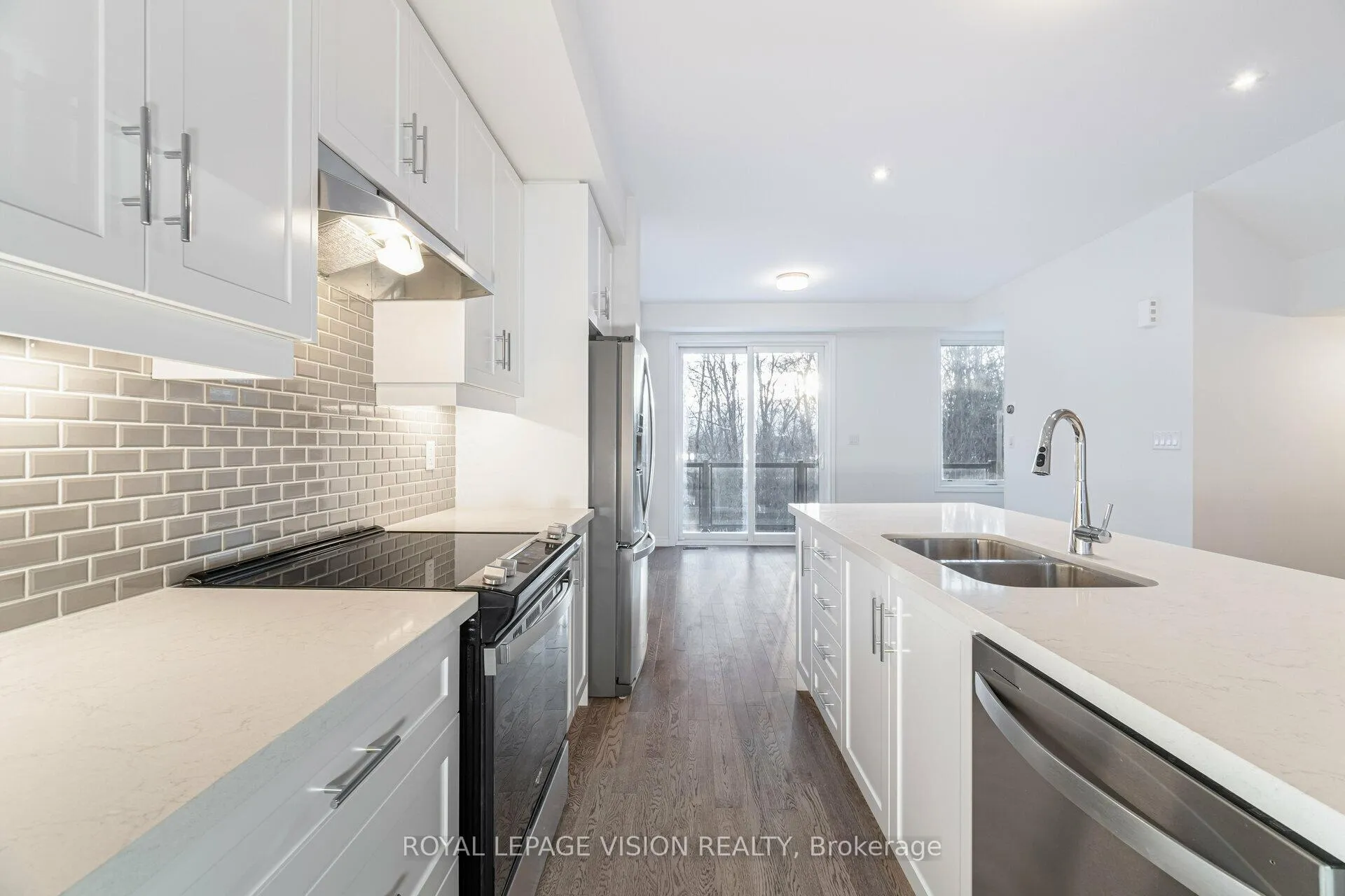 Photo 7 of 50 Folcroft Street, Brampton, Credit Valley — HOMEH