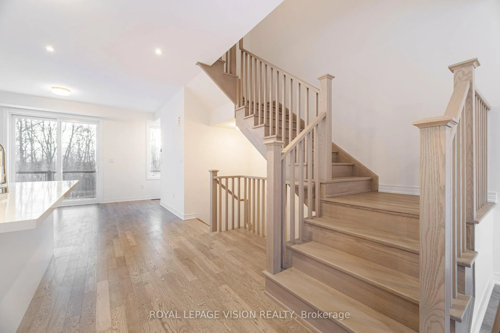 Photo 19 of 50 Folcroft Street, Brampton, Credit Valley — HOMEH