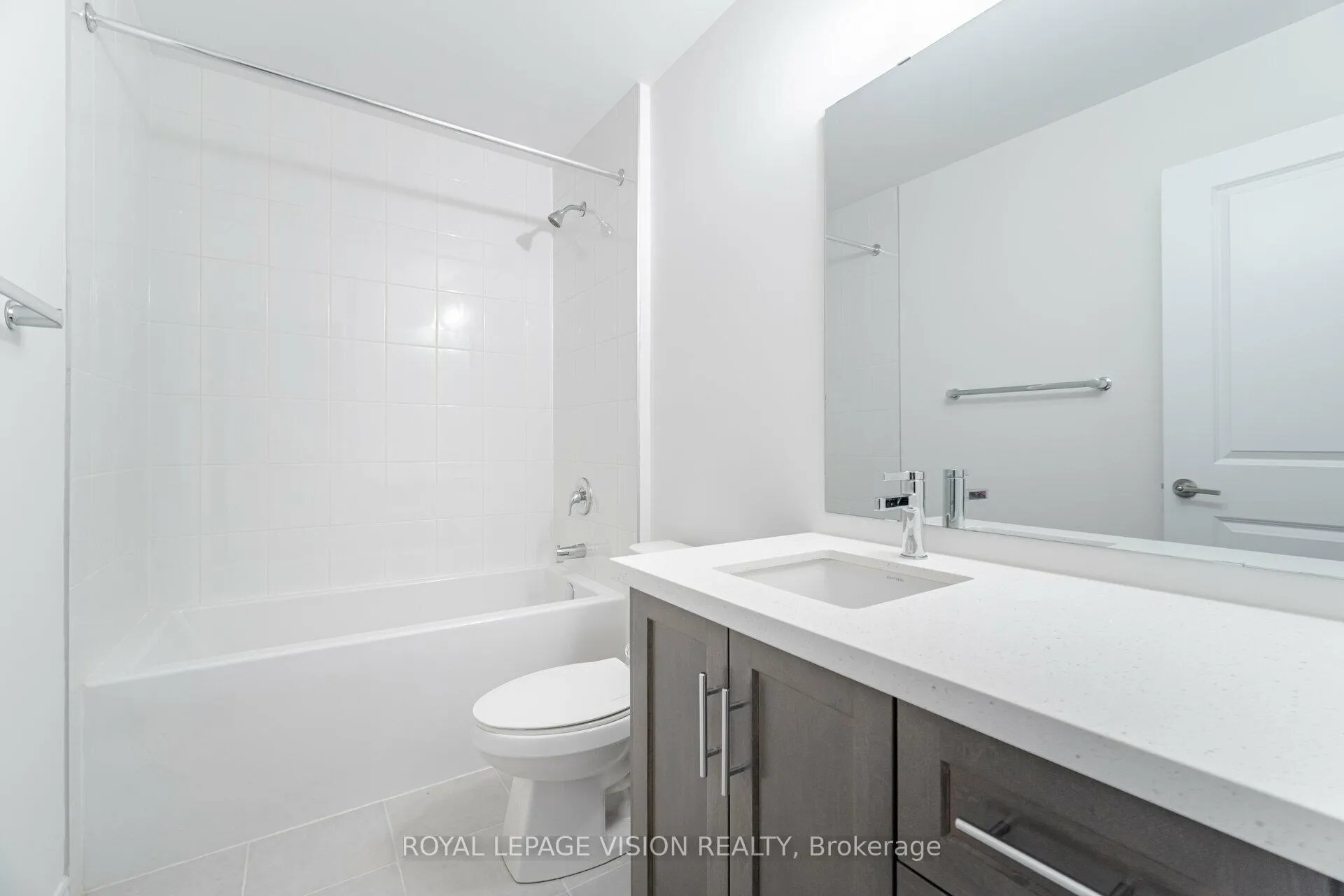 Photo 31 of 50 Folcroft Street, Brampton, Credit Valley — HOMEH