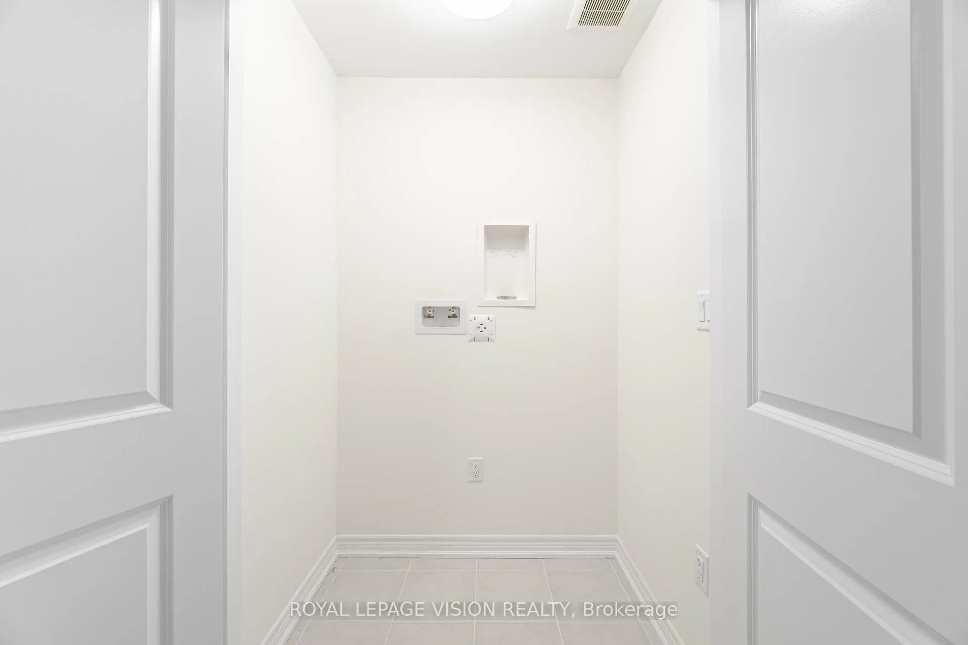 Photo 32 of 50 Folcroft Street, Brampton, Credit Valley — HOMEH