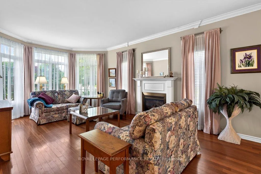 Photo 8 of 997 Ada Barrington Private, Ottawa, Greely — HOMEH