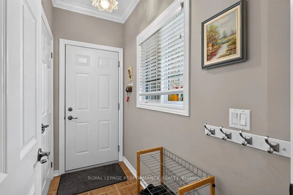Photo 18 of 997 Ada Barrington Private, Ottawa, Greely — HOMEH