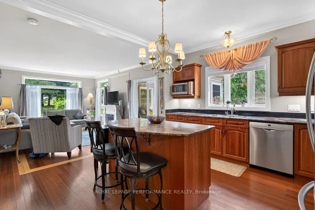 Photo 21 of 997 Ada Barrington Private, Ottawa, Greely — HOMEH