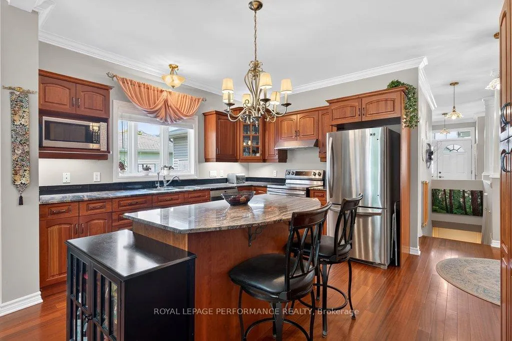 Photo 22 of 997 Ada Barrington Private, Ottawa, Greely — HOMEH