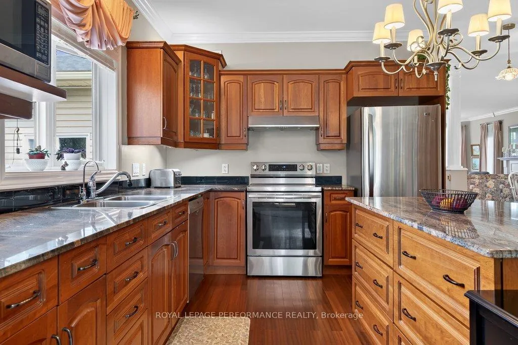 Photo 25 of 997 Ada Barrington Private, Ottawa, Greely — HOMEH