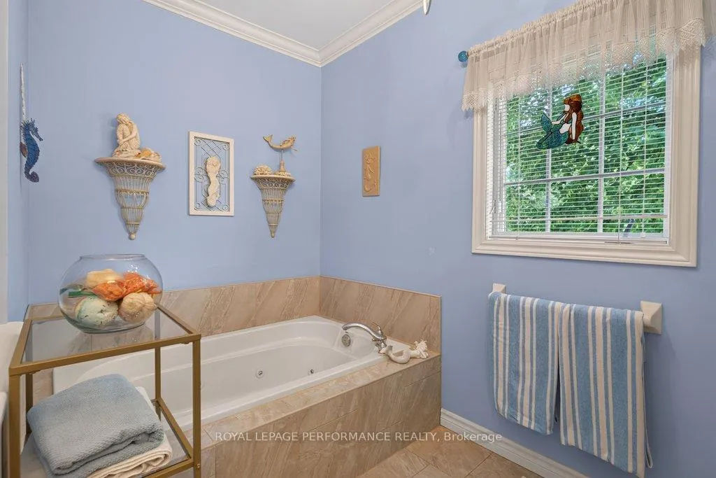 Photo 36 of 997 Ada Barrington Private, Ottawa, Greely — HOMEH