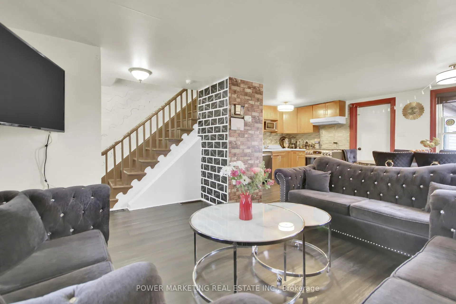 Photo 11 of 78 Ormond Street, Brockville, Brockville — HOMEH
