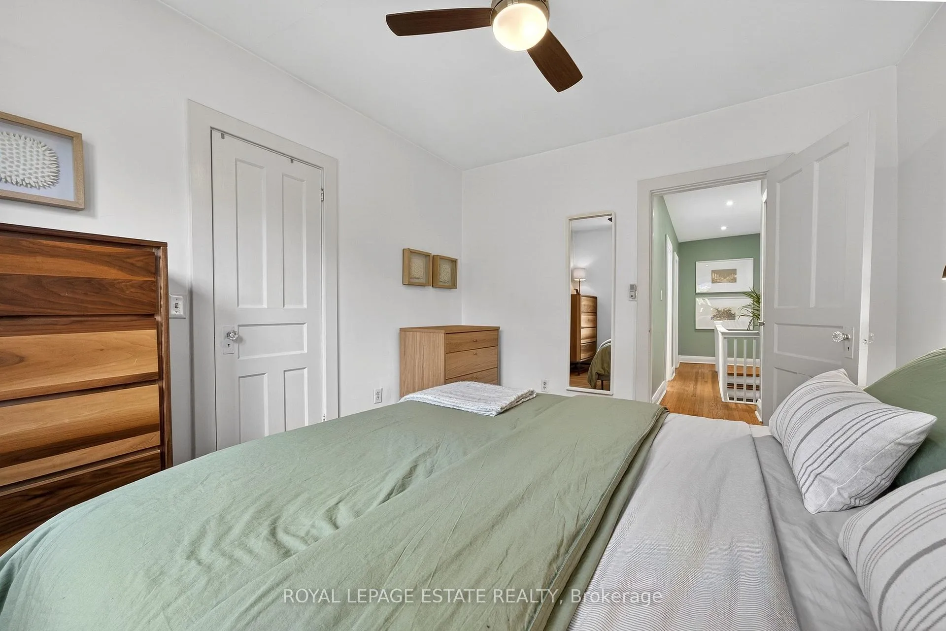 Photo 25 of 44 Bastedo Avenue, Toronto, Woodbine Corridor — HOMEH