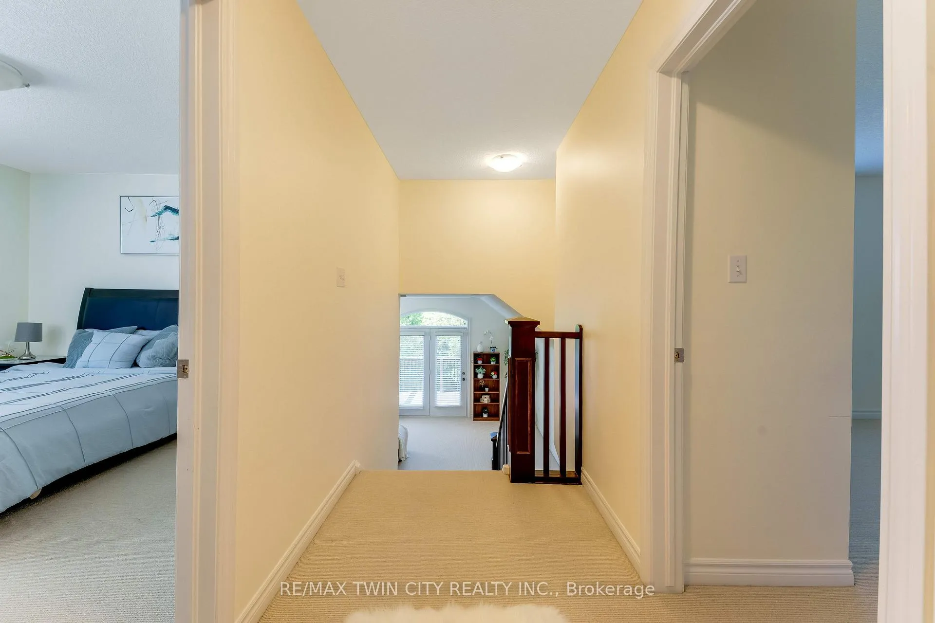 Photo 17 of 27 Tremaine Drive, Kitchener — HOMEH