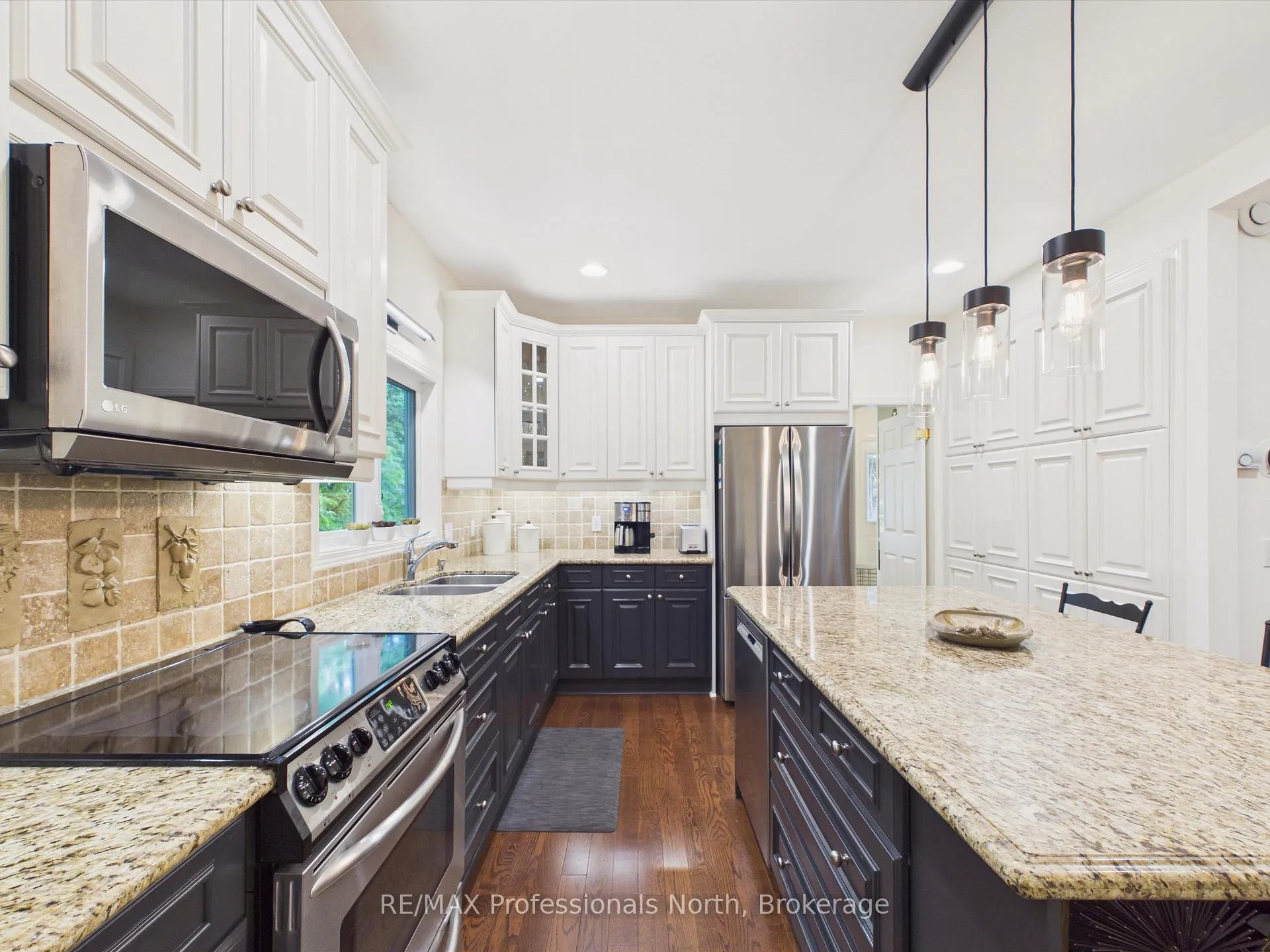 Photo 8 of 42 Springwood Crescent, Gravenhurst, Muskoka (S) — HOMEH