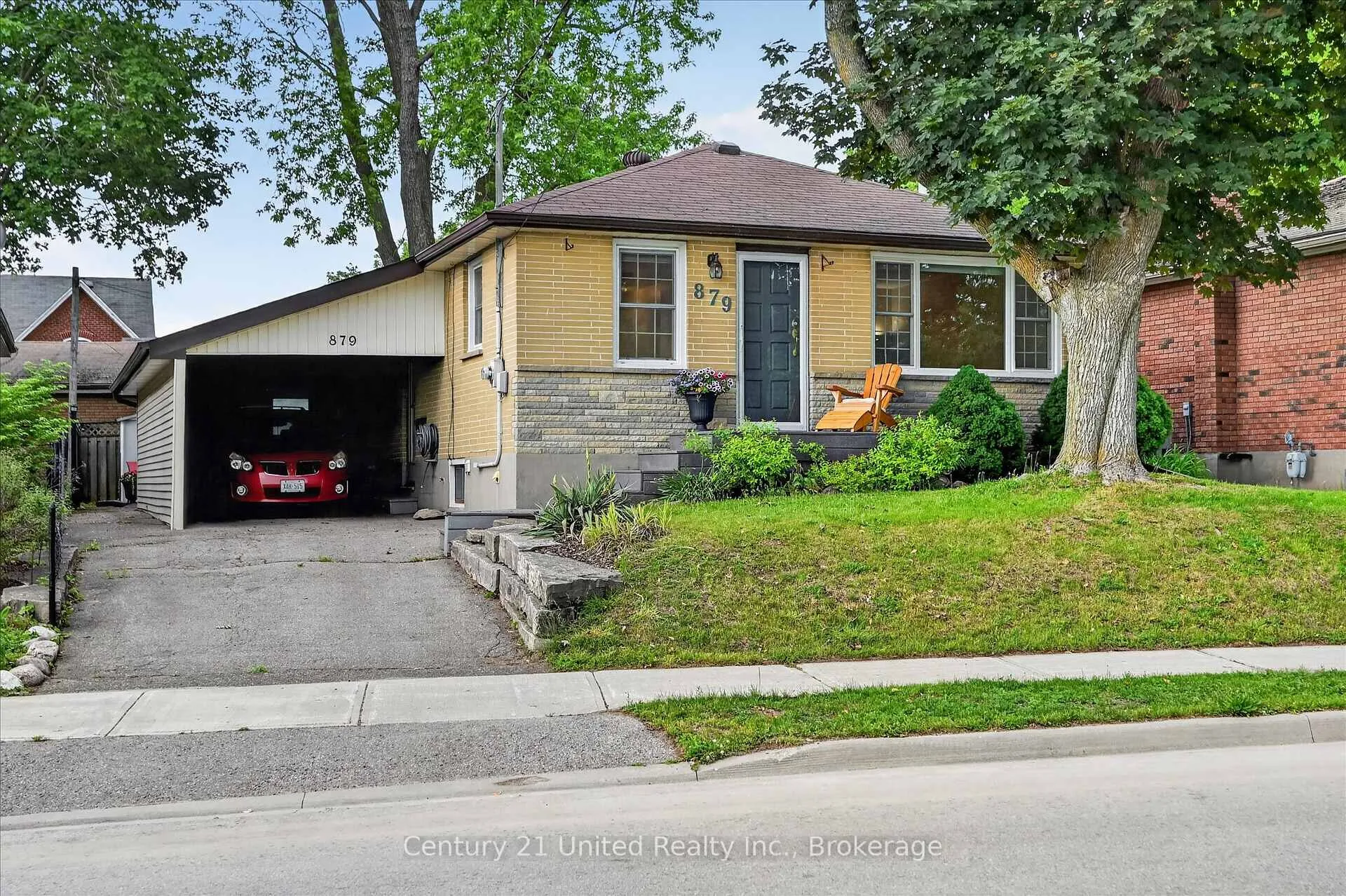 Photo 1 of 879 Birch Avenue, Peterborough, Northcrest Ward 5 — HOMEH
