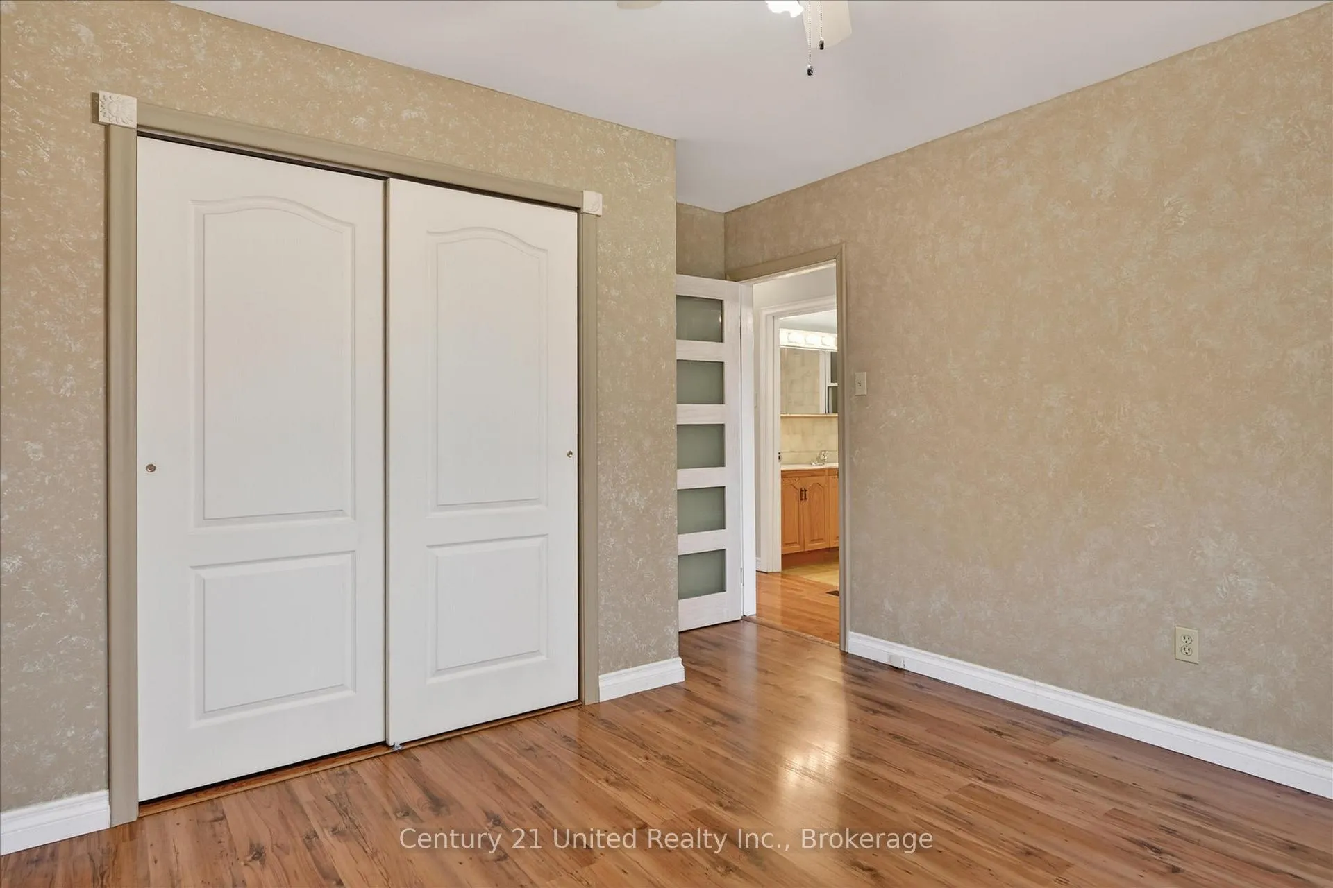 Photo 16 of 879 Birch Avenue, Peterborough, Northcrest Ward 5 — HOMEH