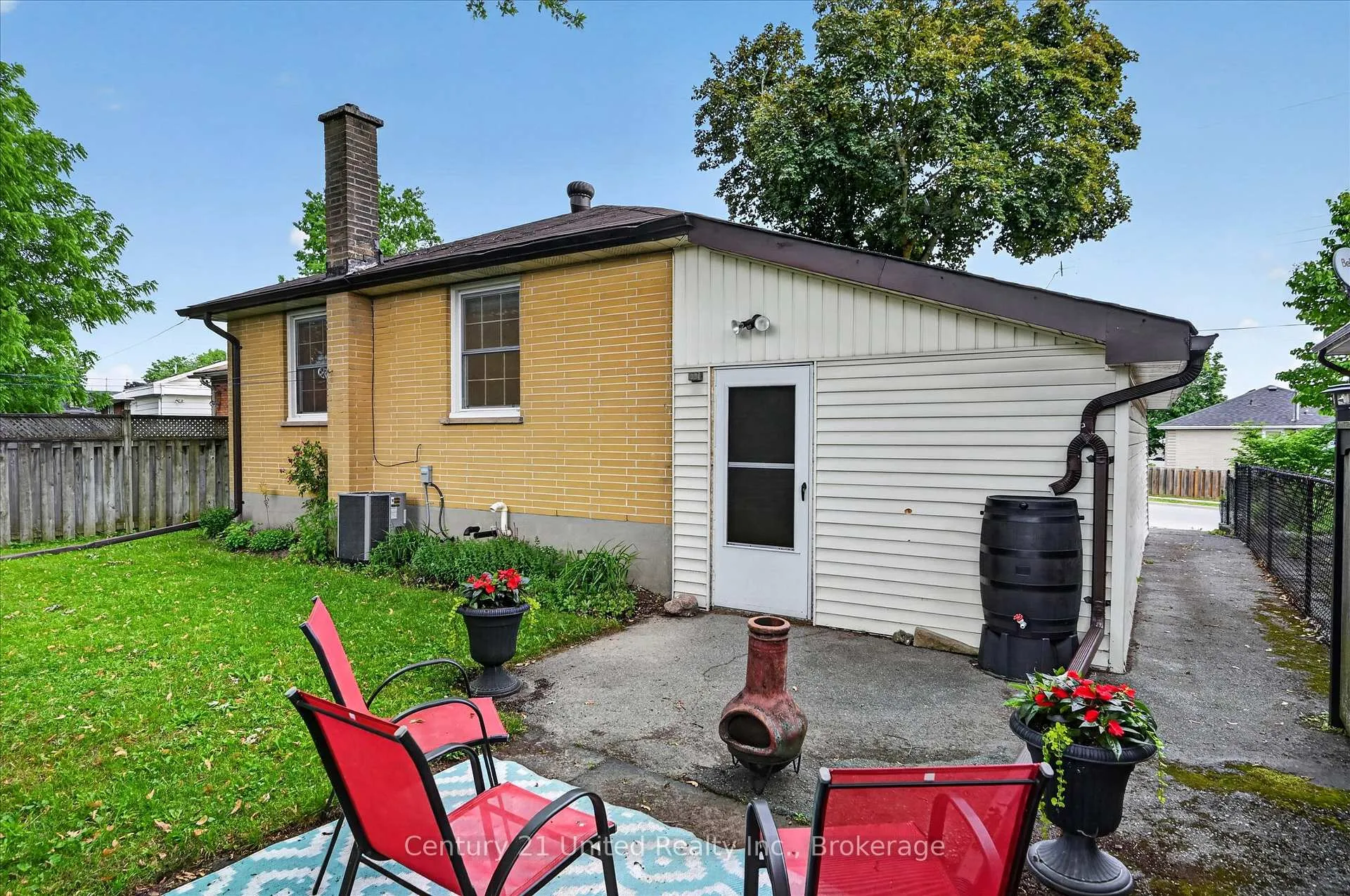 Photo 29 of 879 Birch Avenue, Peterborough, Northcrest Ward 5 — HOMEH