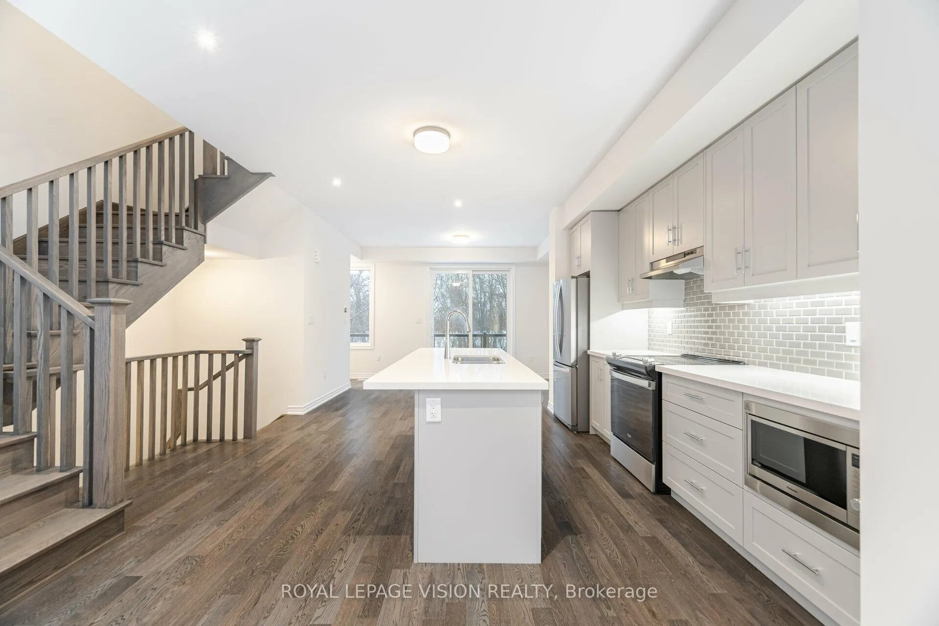 Photo 7 of 60 Folcroft Street, Brampton, Credit Valley — HOMEH