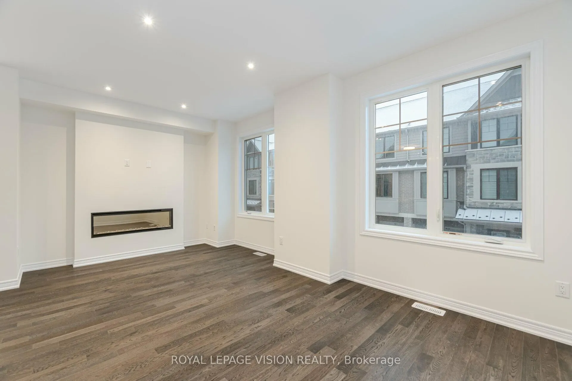 Photo 9 of 60 Folcroft Street, Brampton, Credit Valley — HOMEH