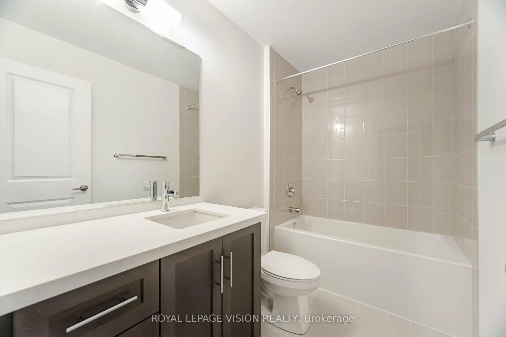 Photo 26 of 60 Folcroft Street, Brampton, Credit Valley — HOMEH