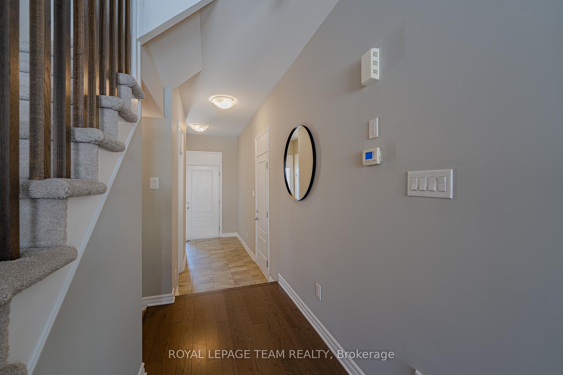 Photo 7 of 842 Cedar Creek Drive, Ottawa, Blossom Park/Kemp Park/Findlay Creek — HOMEH
