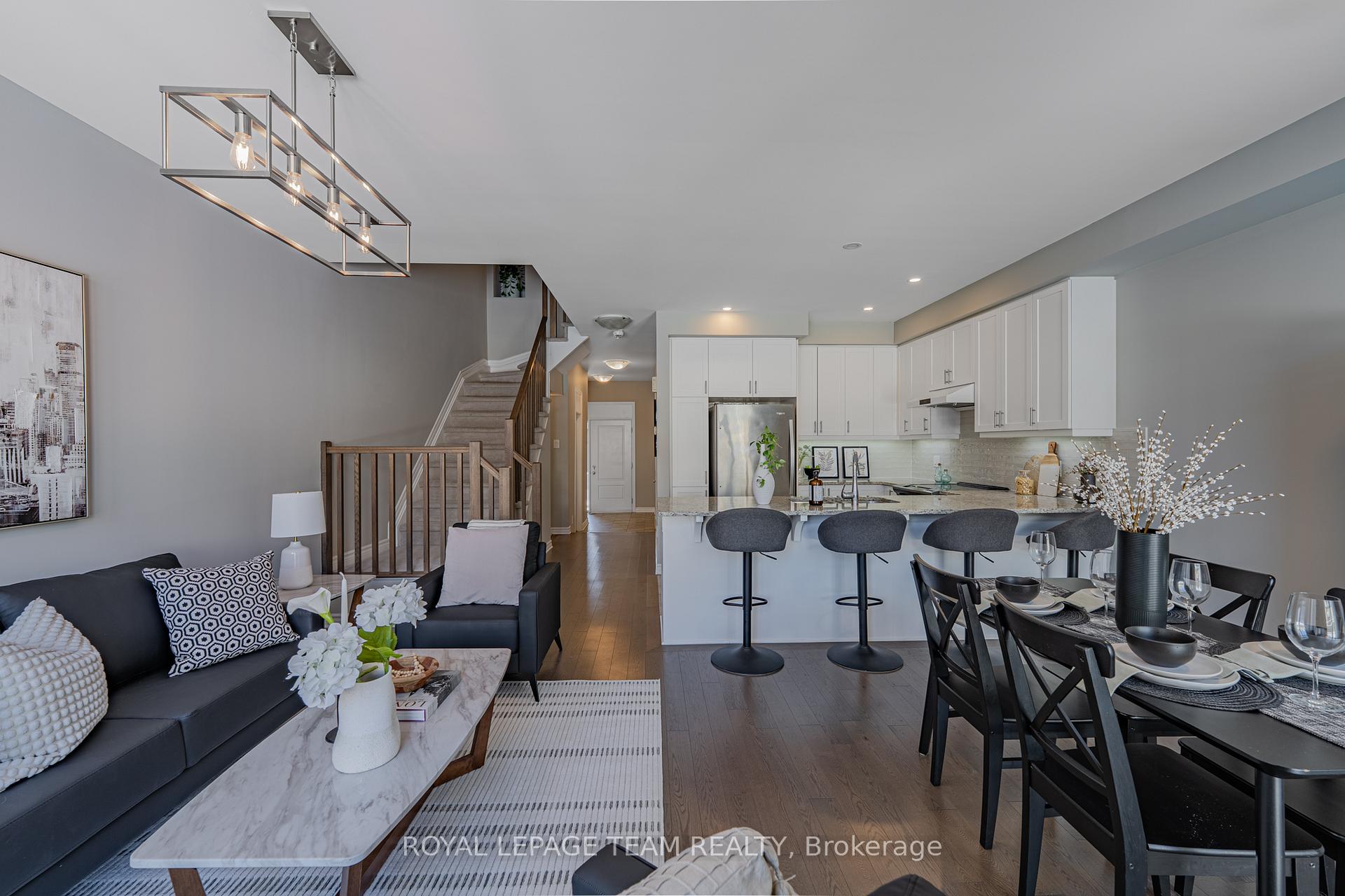 Photo 18 of 842 Cedar Creek Drive, Ottawa, Blossom Park/Kemp Park/Findlay Creek — HOMEH