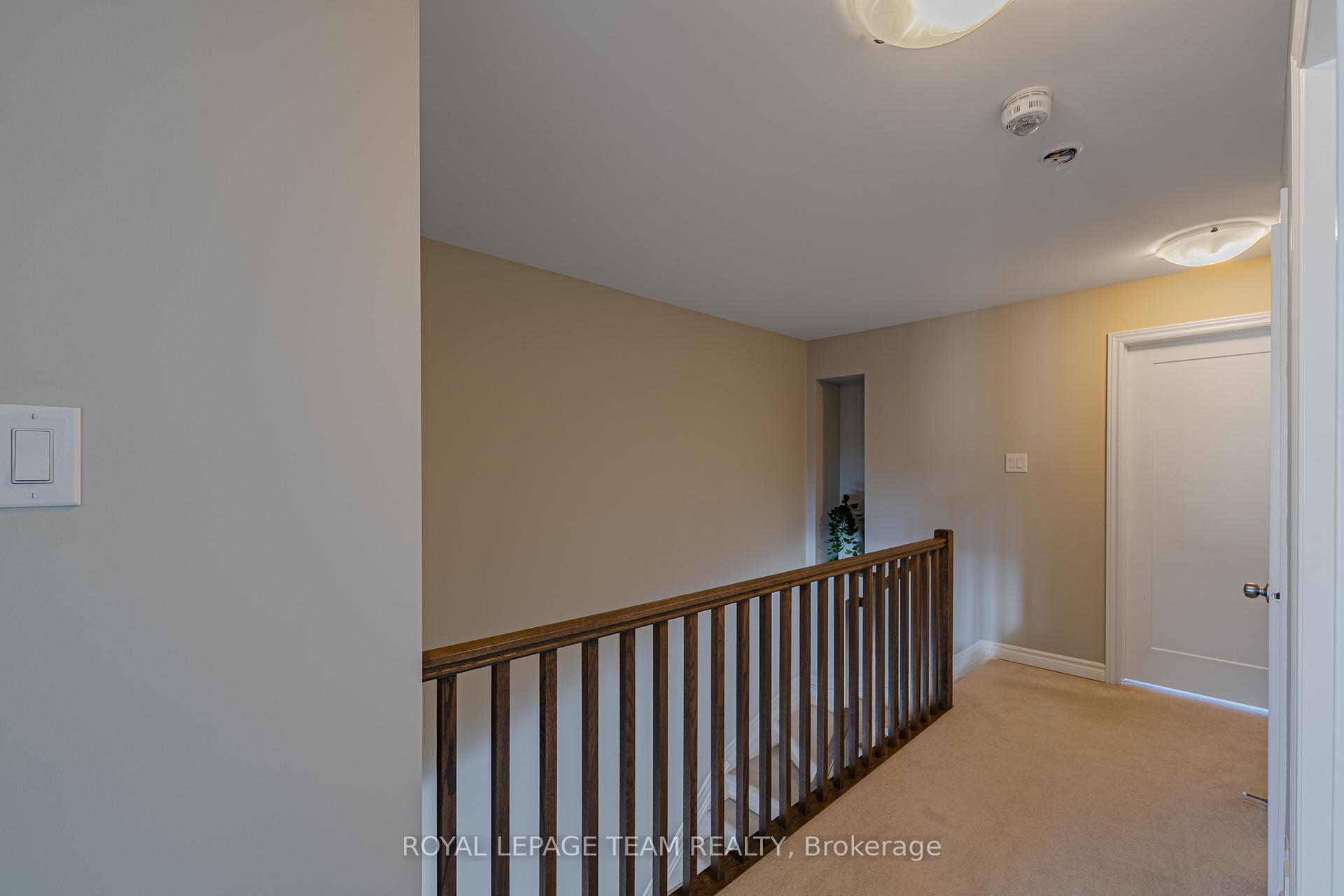Photo 33 of 842 Cedar Creek Drive, Ottawa, Blossom Park/Kemp Park/Findlay Creek — HOMEH