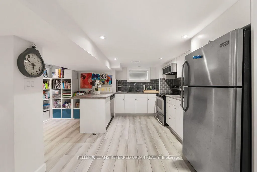 Photo 36 of 8 Cloverlawn Avenue, Toronto, Oakwood Village — HOMEH