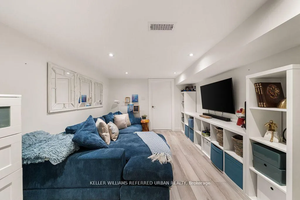 Photo 37 of 8 Cloverlawn Avenue, Toronto, Oakwood Village — HOMEH