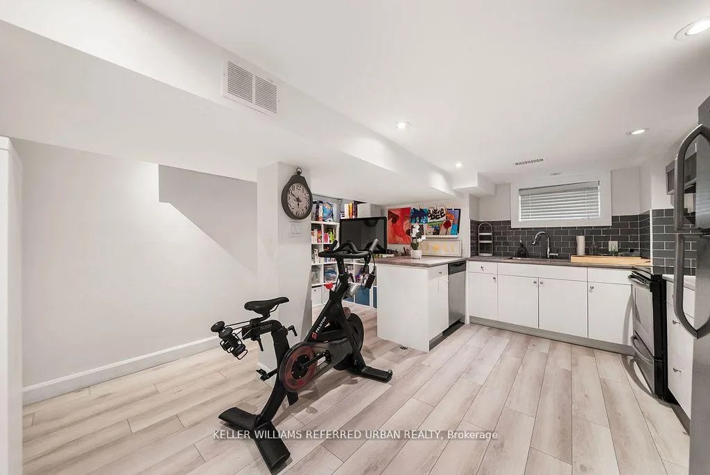Photo 39 of 8 Cloverlawn Avenue, Toronto, Oakwood Village — HOMEH