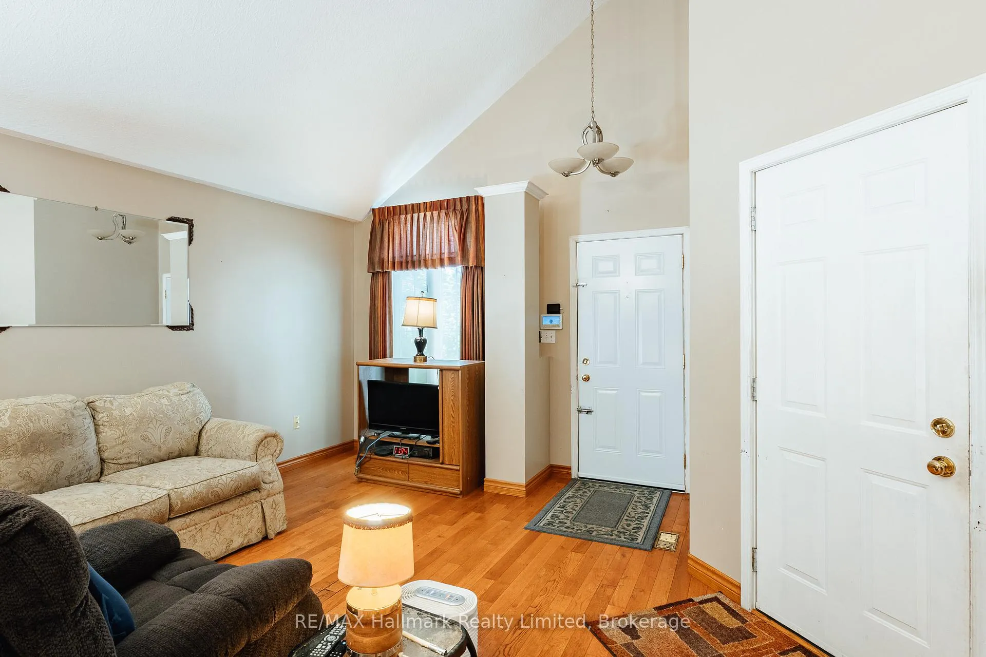 Photo 11 of 389 Starwood Drive, Guelph, Grange Road — HOMEH