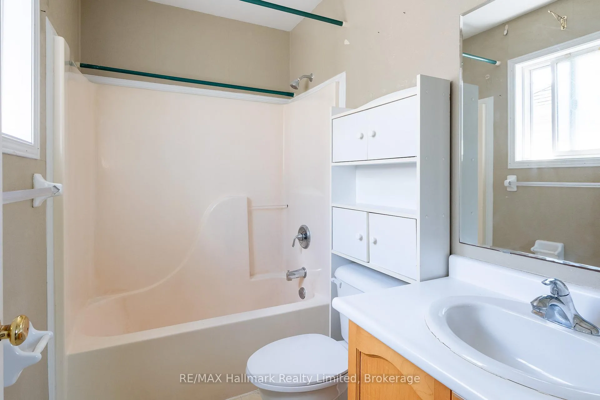 Photo 13 of 389 Starwood Drive, Guelph, Grange Road — HOMEH