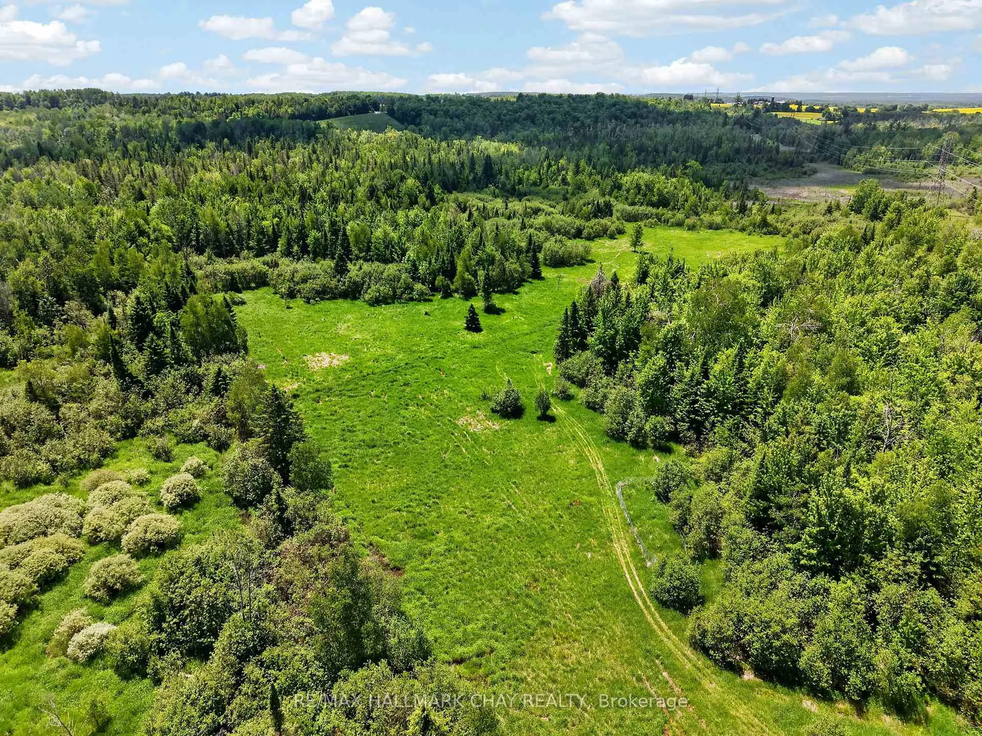 Photo 29 of 6685 County Rd 21, Essa, Rural Essa — HOMEH