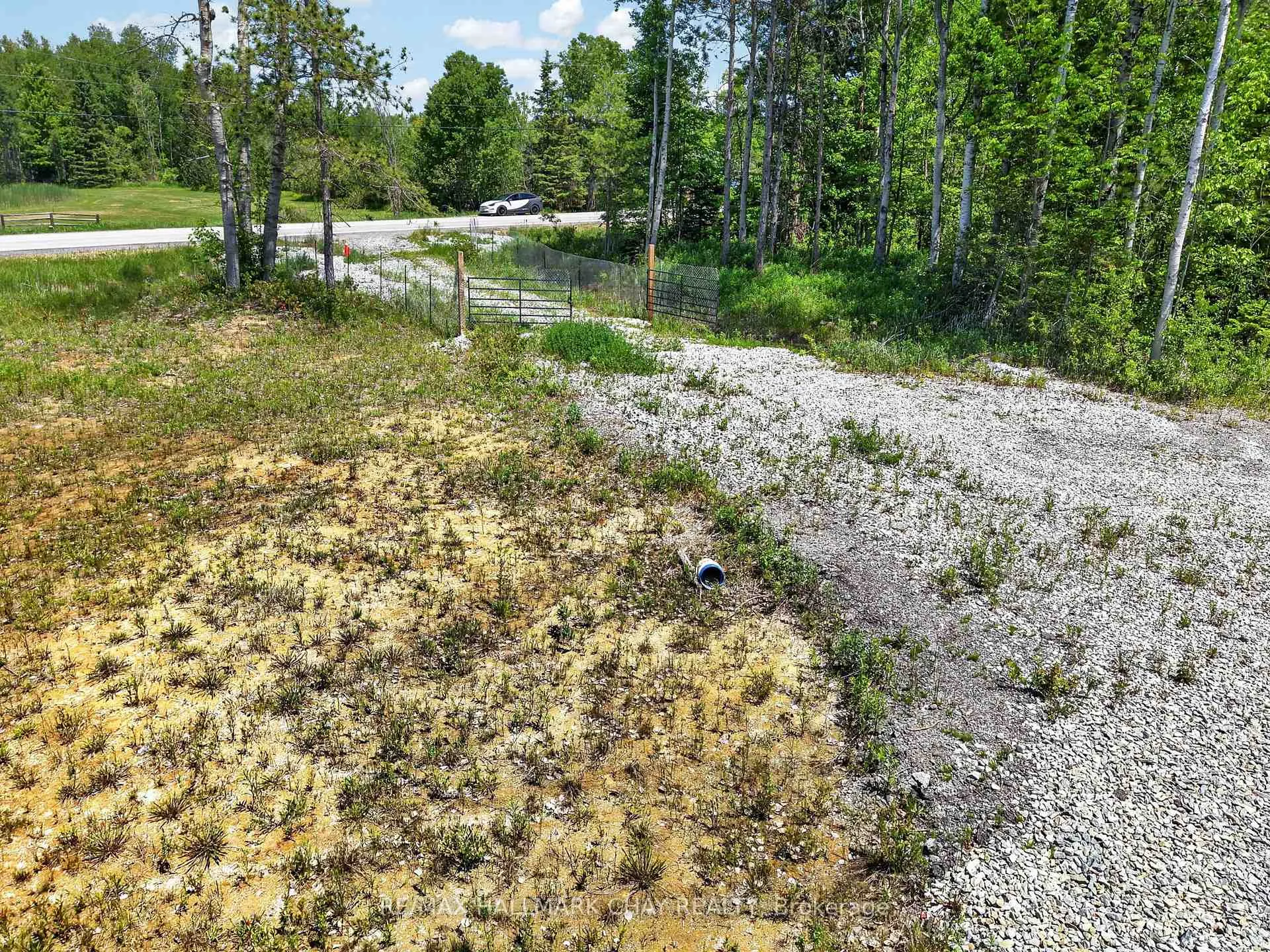Photo 26 of 6685 County Rd 21, Essa, Rural Essa — HOMEH