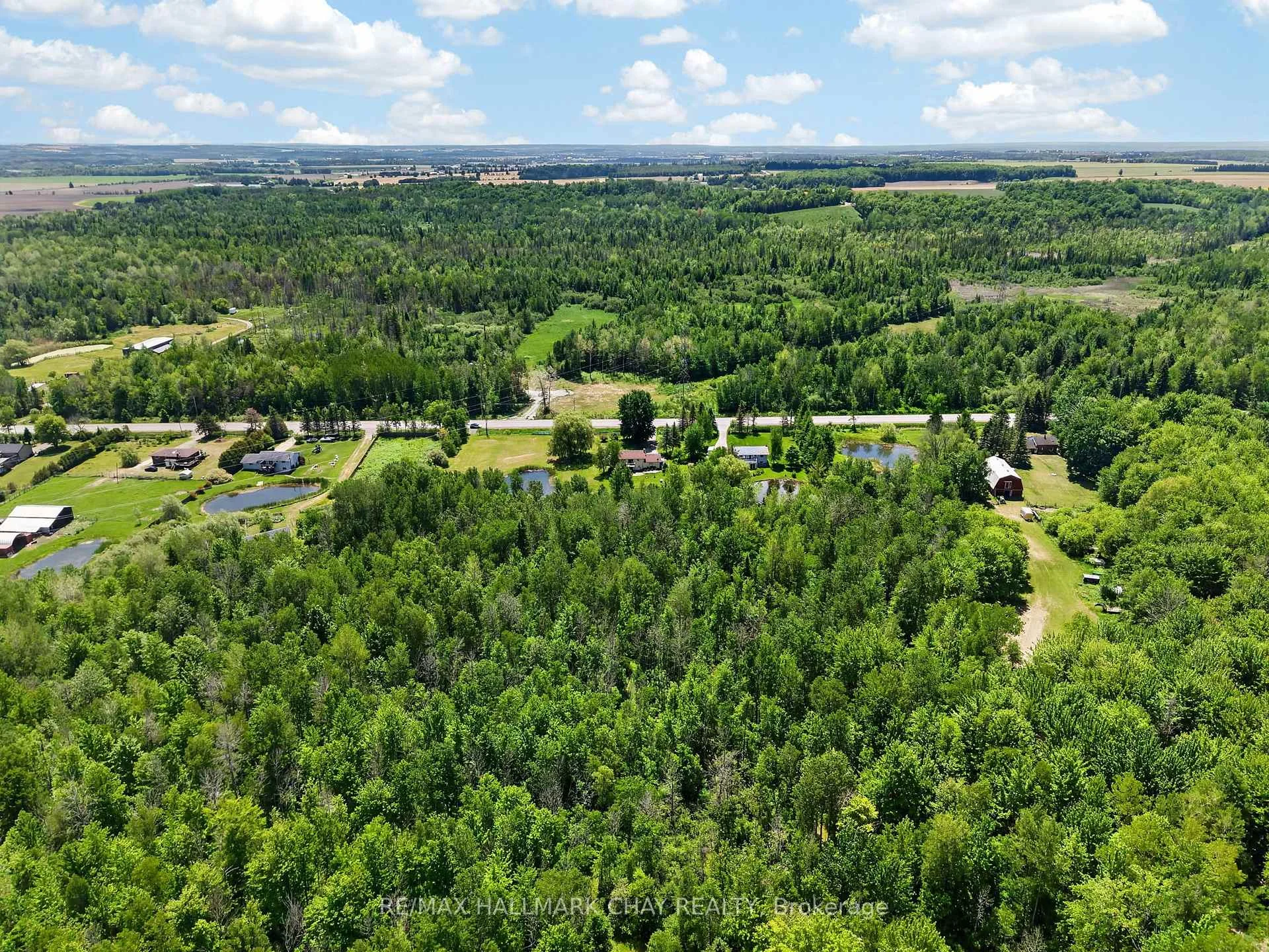 Photo 11 of 6685 County Rd 21, Essa, Rural Essa — HOMEH