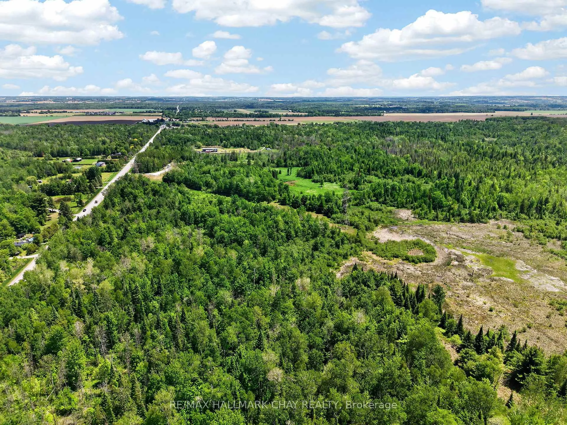 Photo 18 of 6685 County Rd 21, Essa, Rural Essa — HOMEH