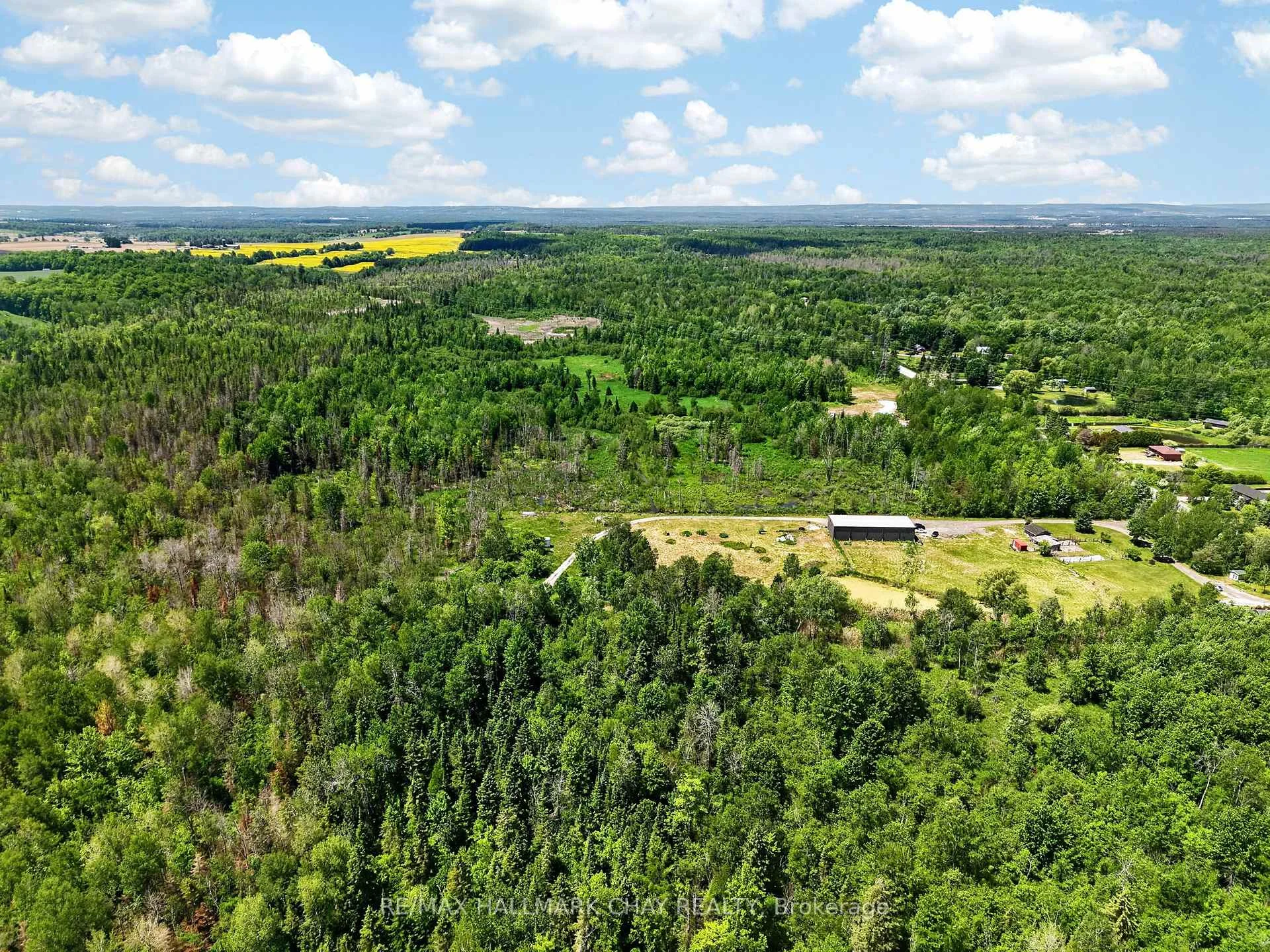 Photo 21 of 6685 County Rd 21, Essa, Rural Essa — HOMEH
