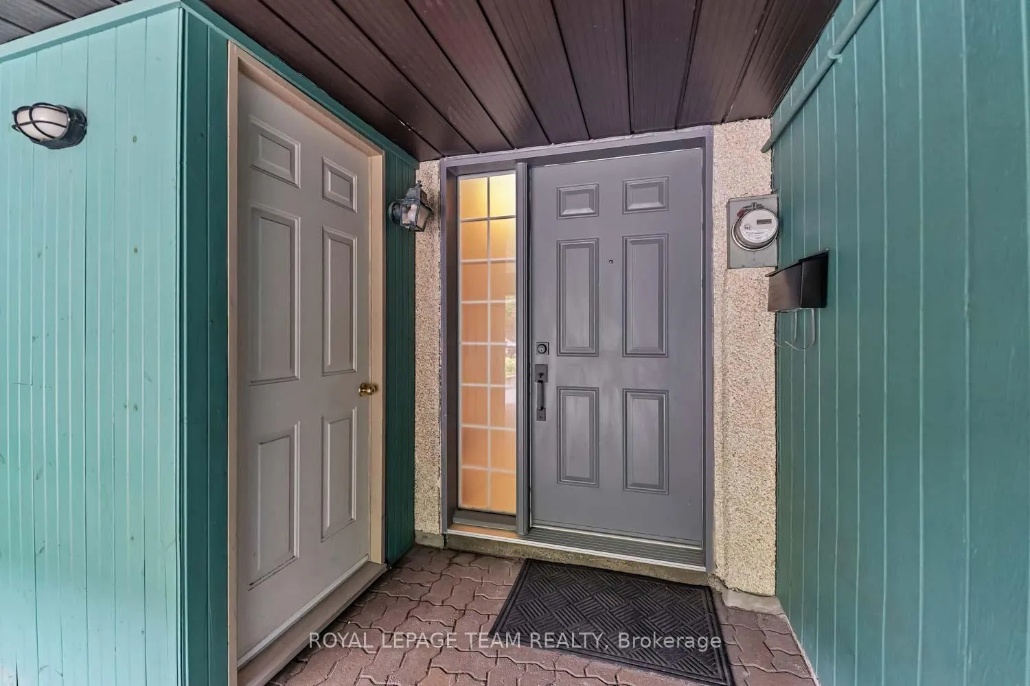 Photo 4 of 215 Booth Street, Ottawa, West Centre Town — HOMEH